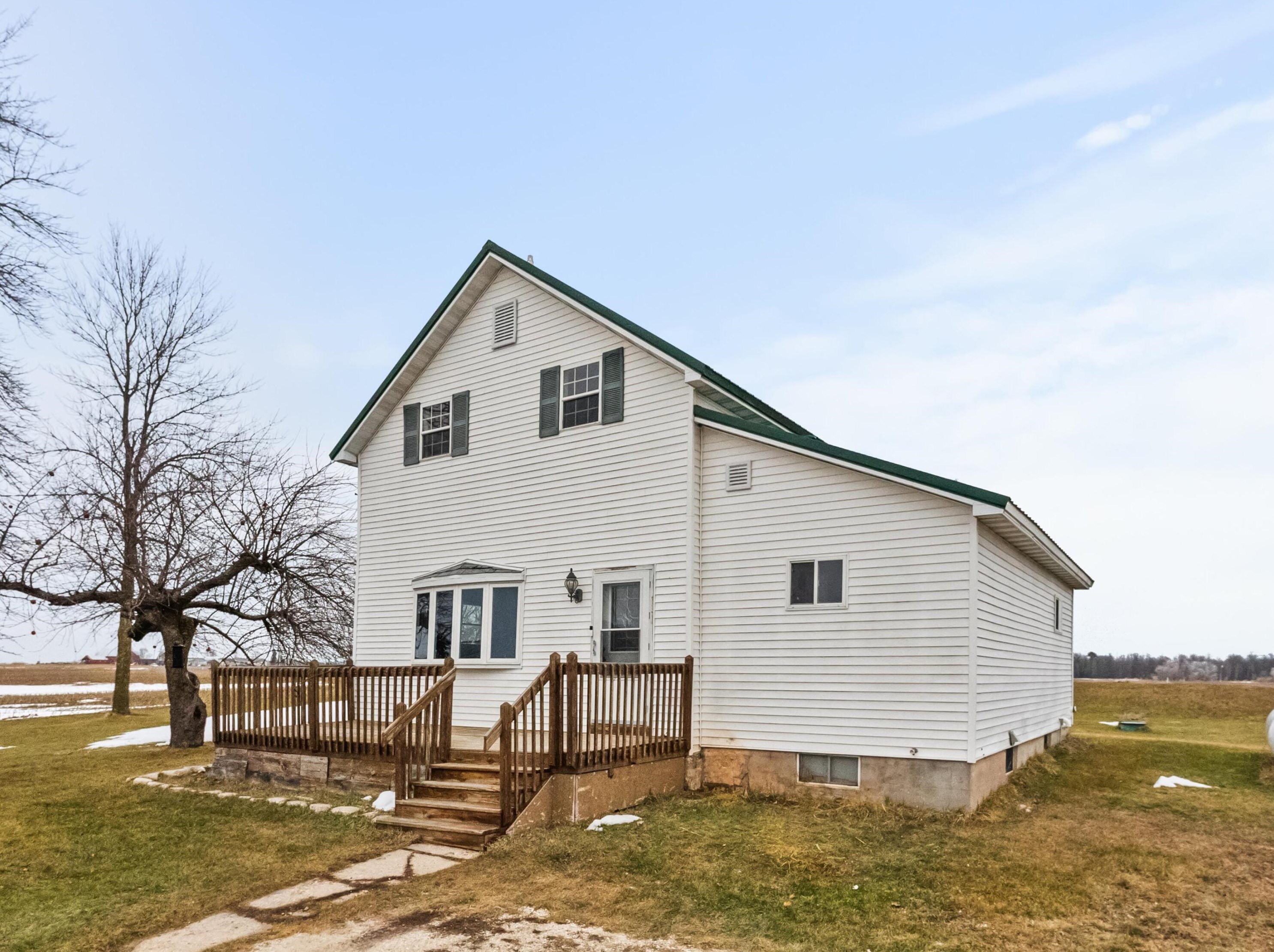 13423 Mraz Rd, Mishicot WI  54228-9413 exterior