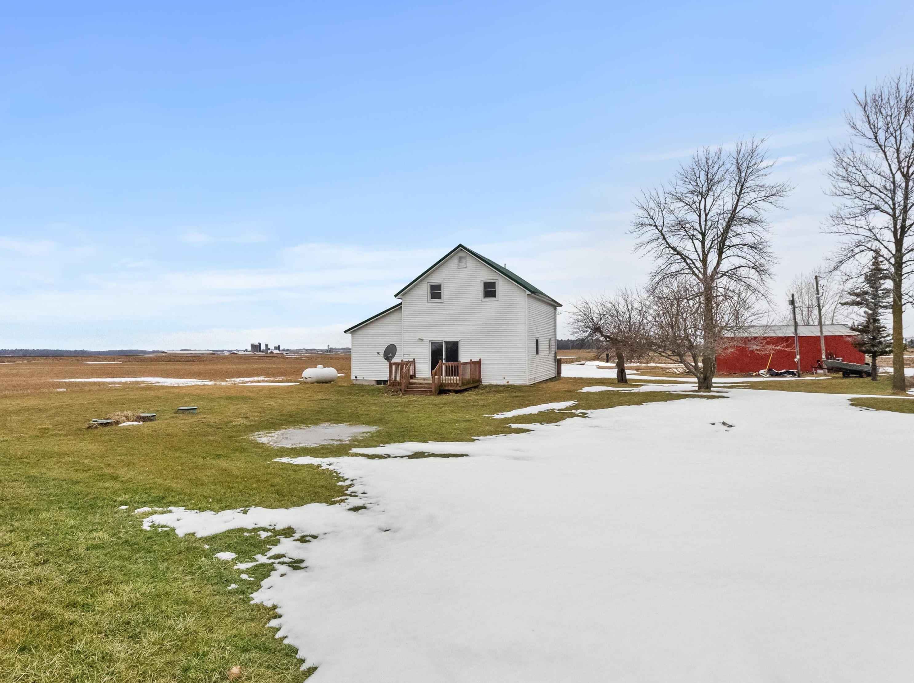 13423 Mraz Rd, Mishicot WI  54228-9413 exterior
