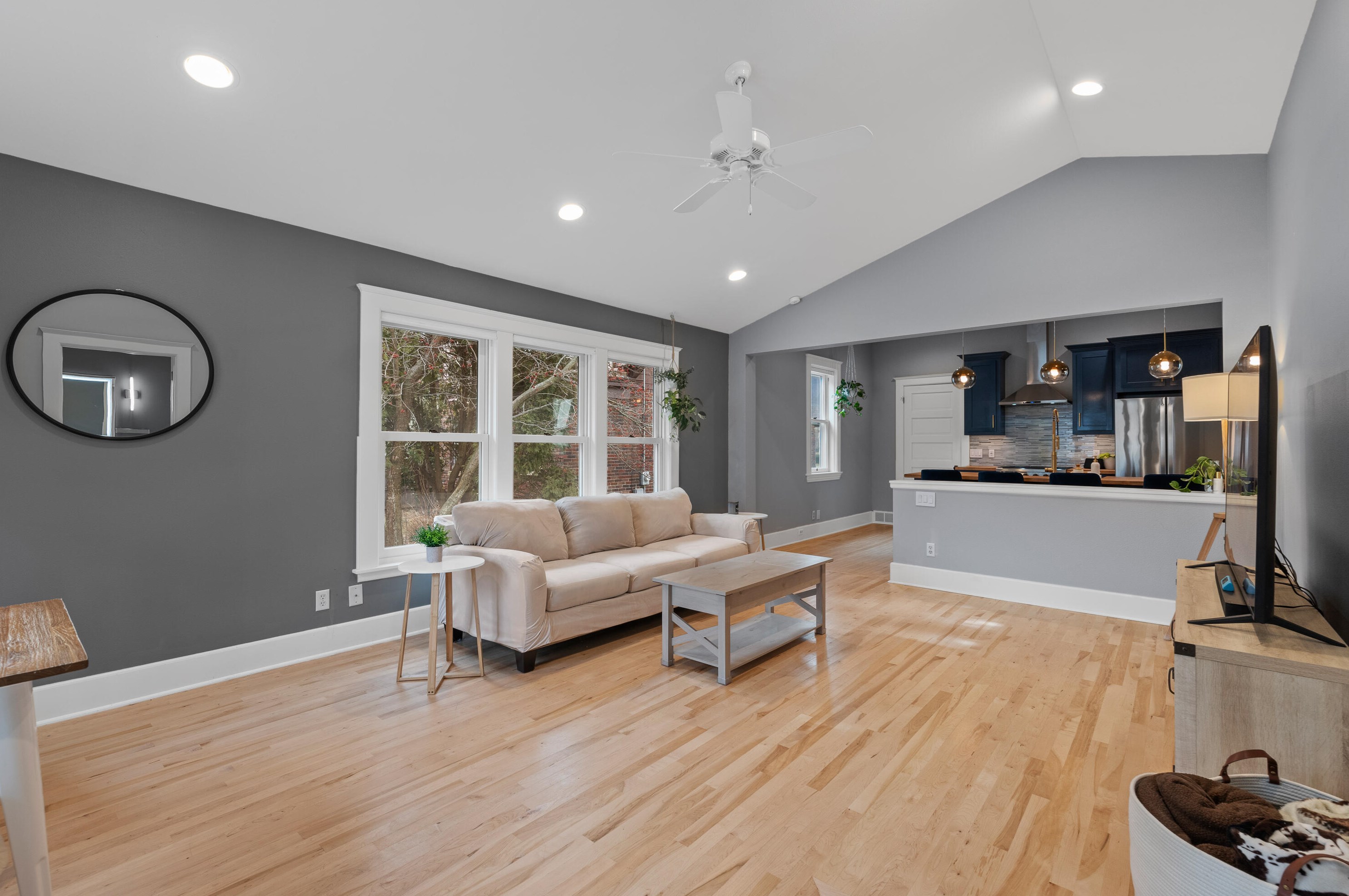 2013 7th St, Sheboygan WI  53081-2711 exterior