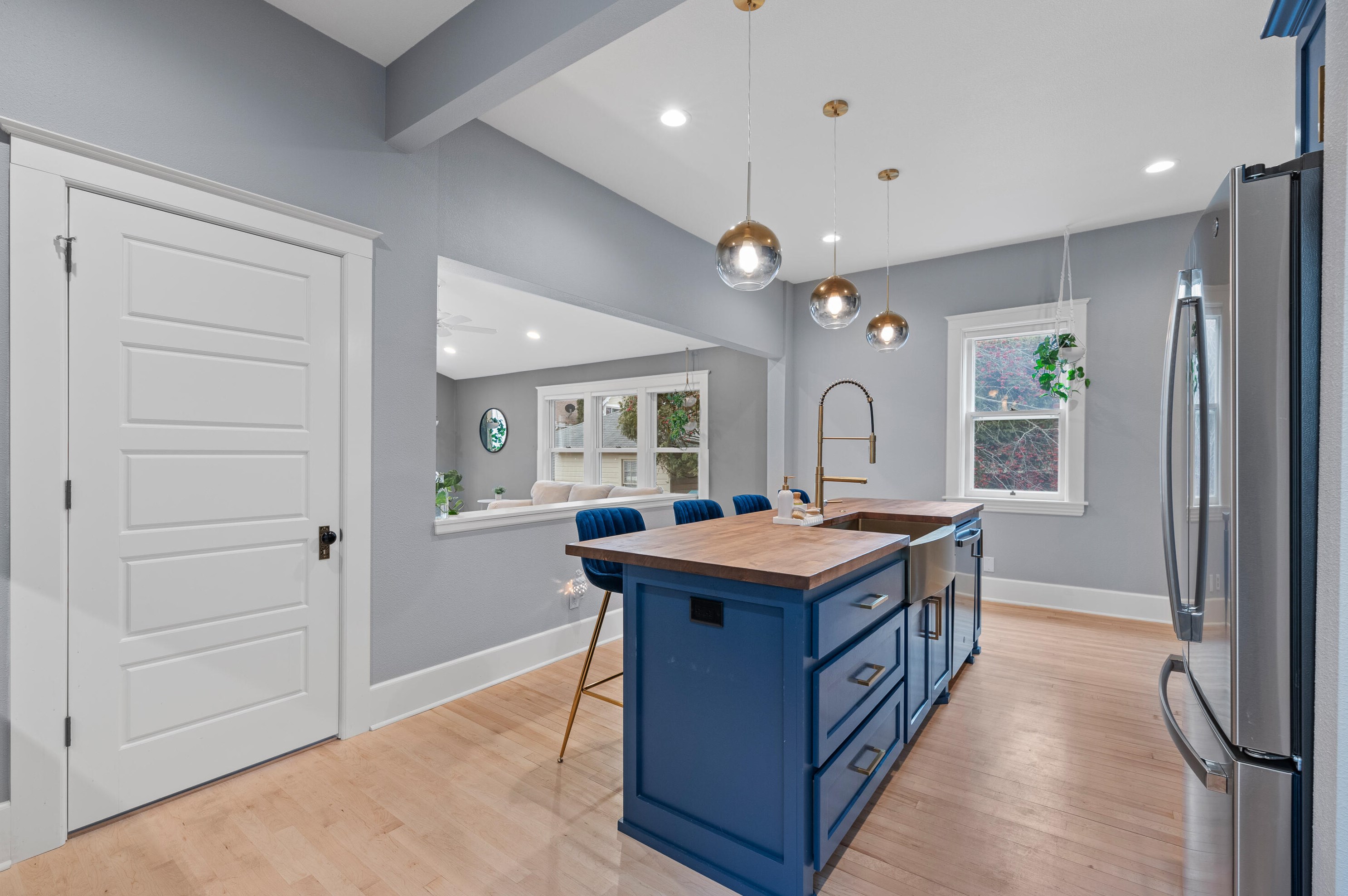 2013 7th St, Sheboygan WI  53081-2711 exterior