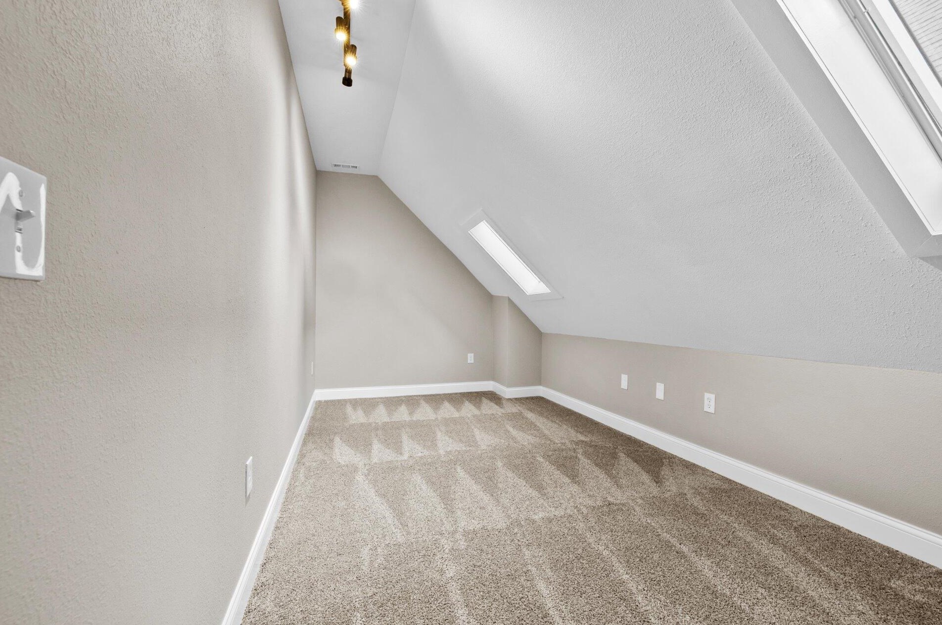 2953 11 St, Milwaukee WI 53215-3813 exterior