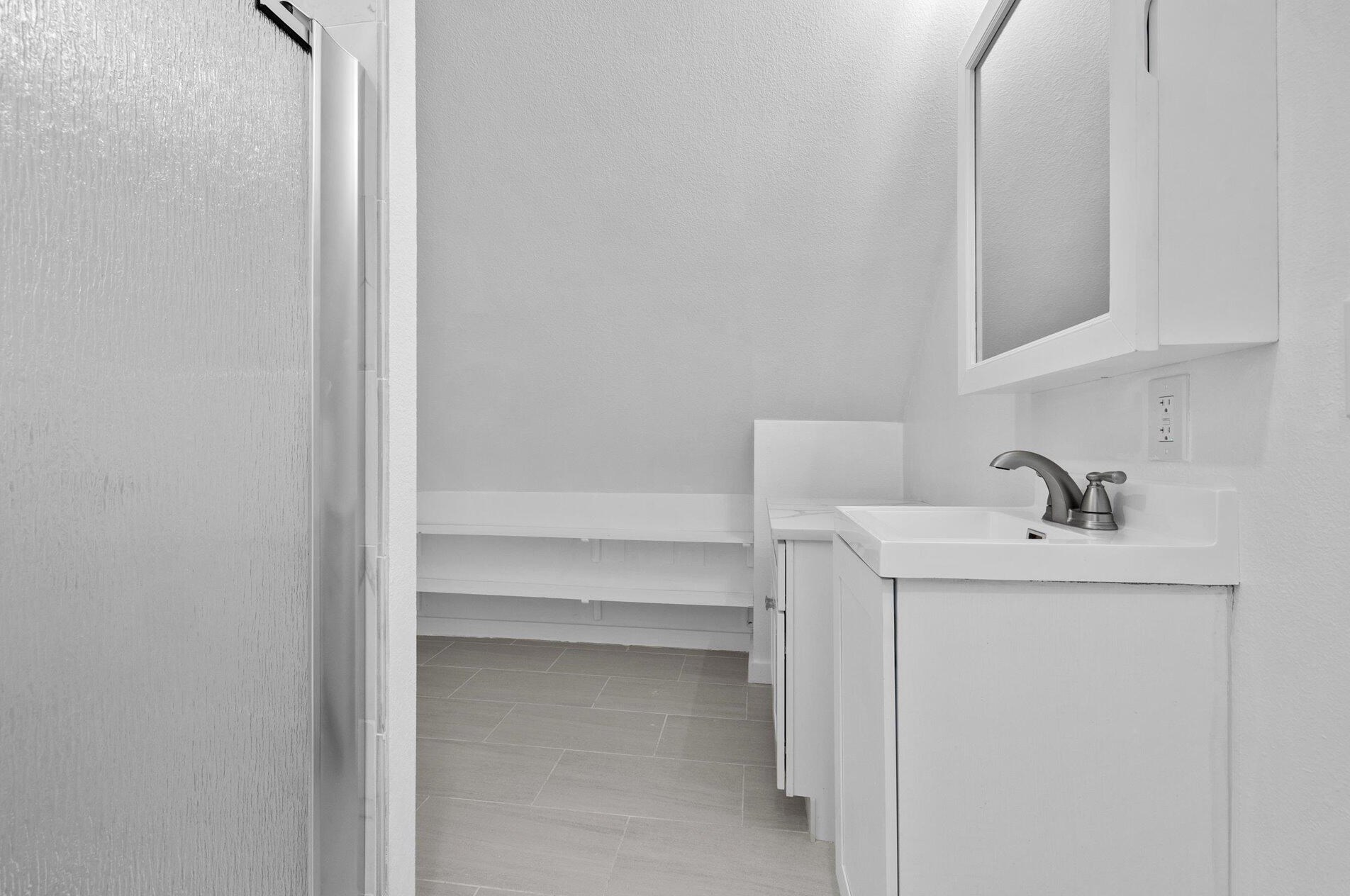 2953 11 St, Milwaukee WI 53215-3813 exterior