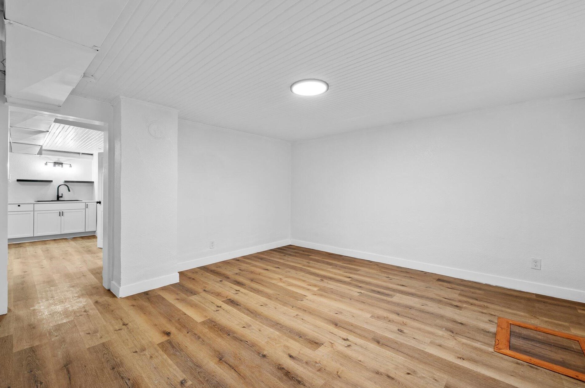 2953 11 St, Milwaukee WI 53215-3813 exterior