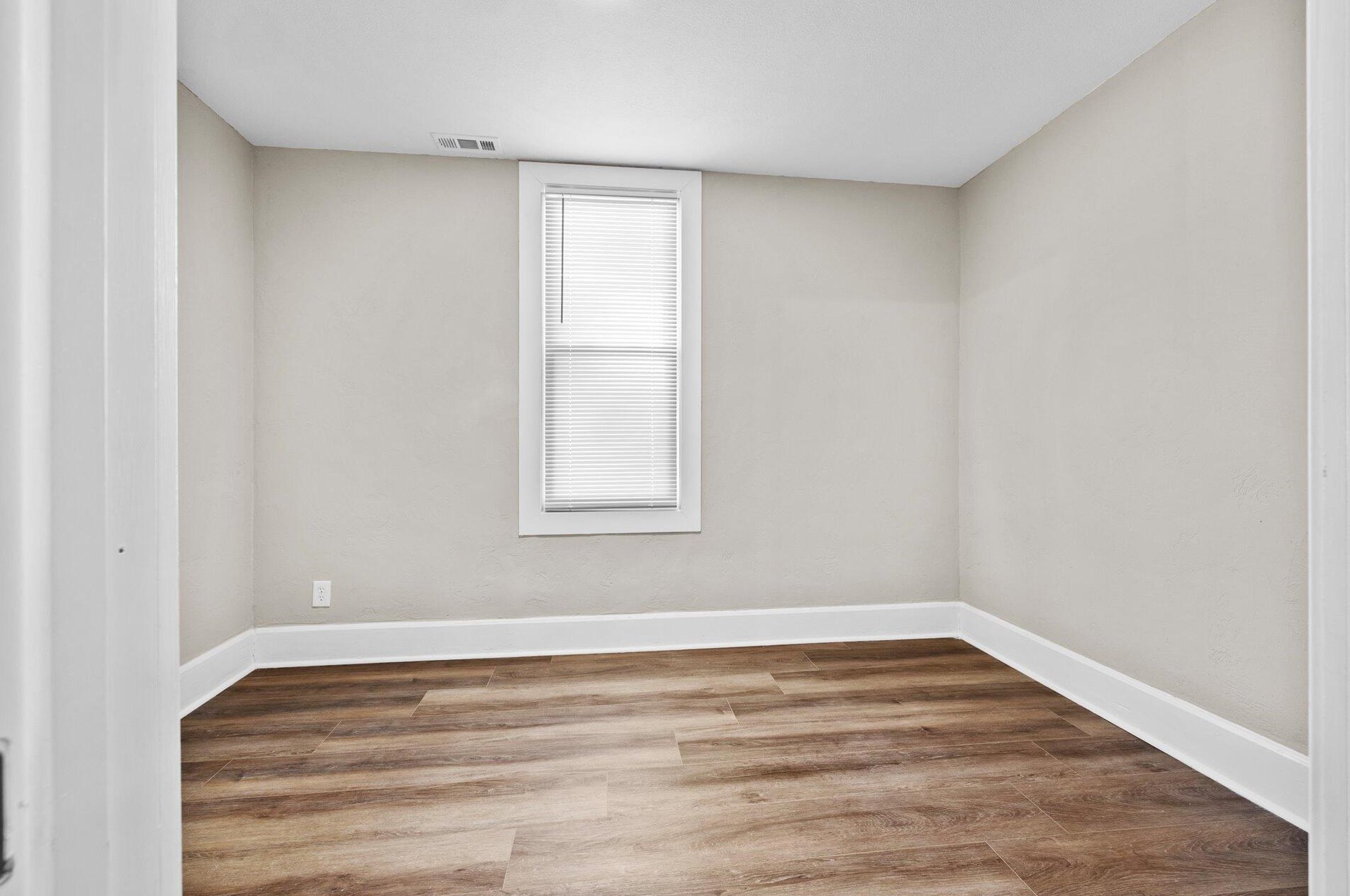 2953 11 St, Milwaukee WI 53215-3813 exterior