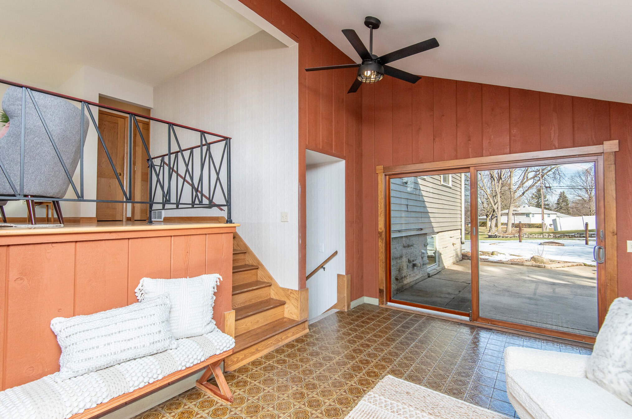 3220 Ventura Dr, Waukesha, WI 53151-4269