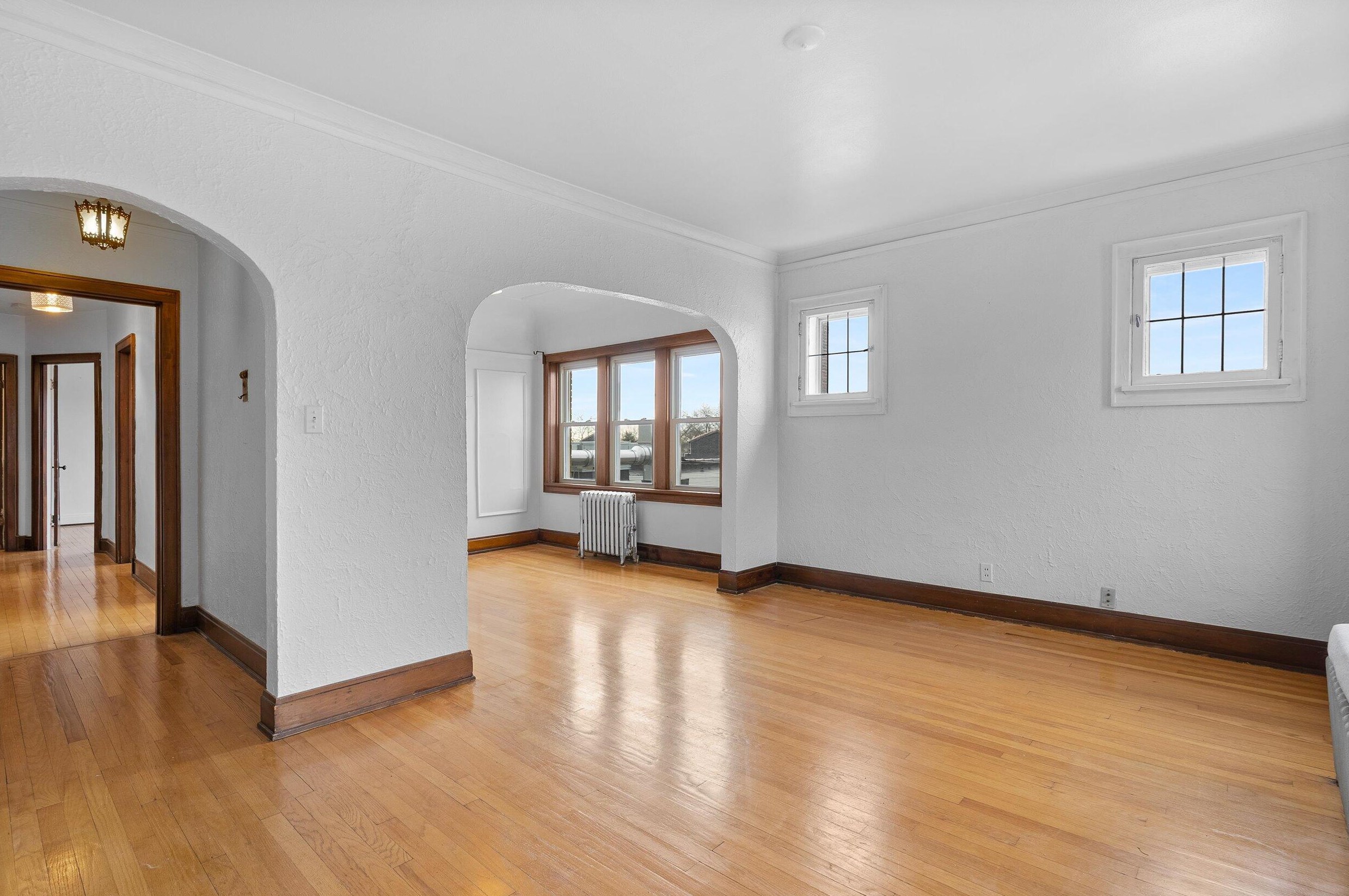 1809 E Lake Bluff Blvd #302, Milwaukee, WI 53211