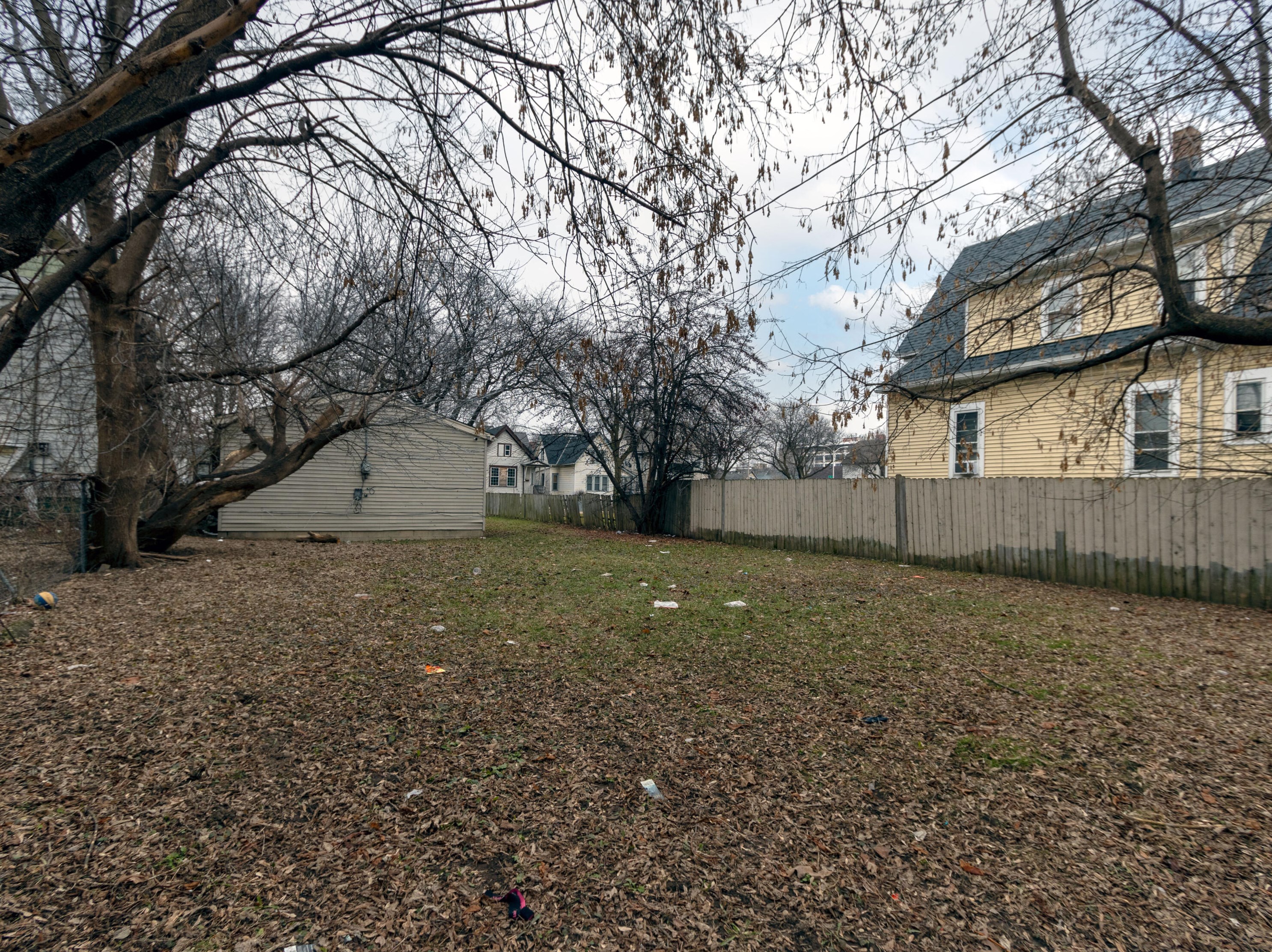 2917 6th St, Milwaukee WI 53215-3927 exterior