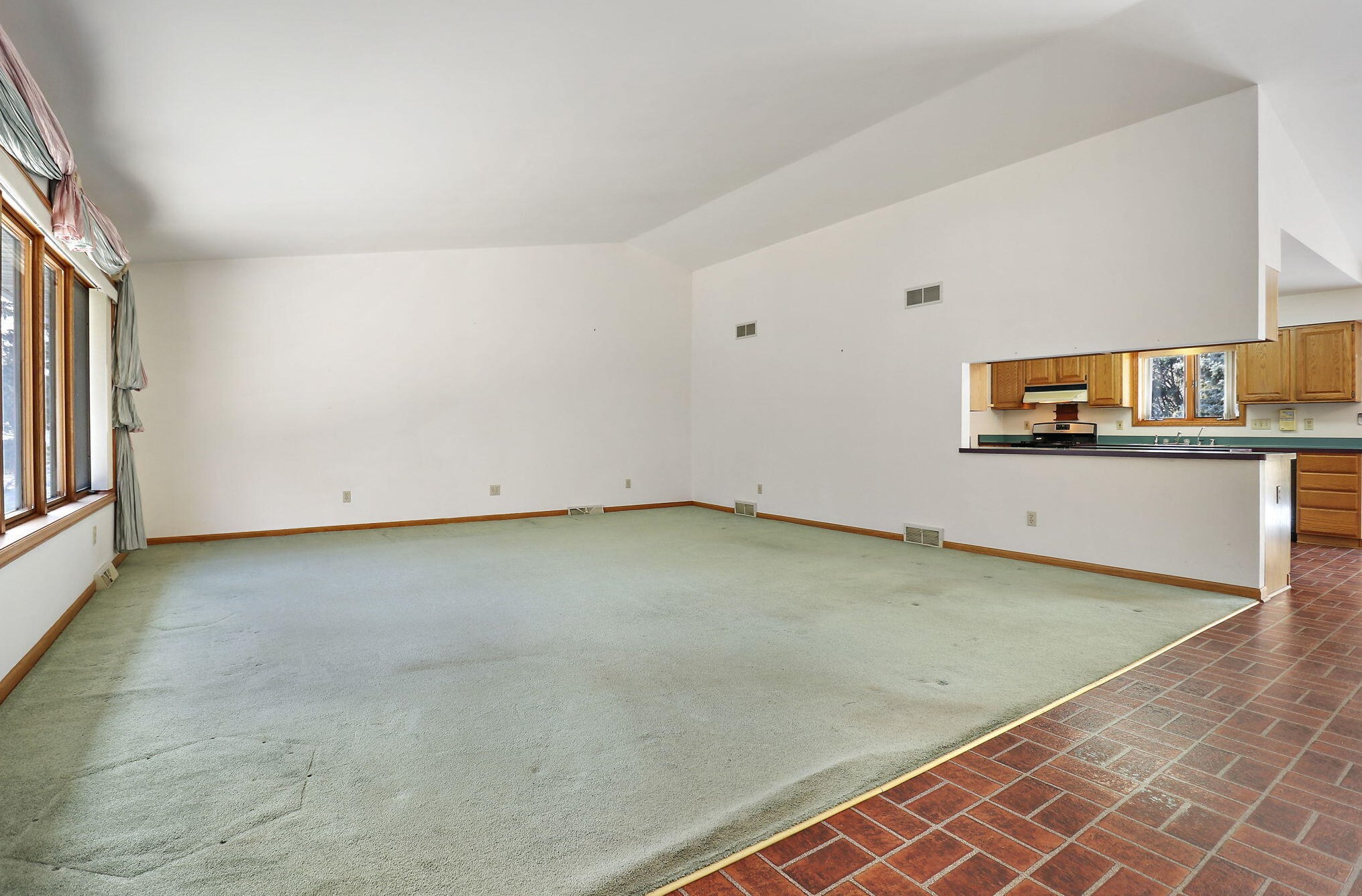 4215 Moorland Rd, Waukesha, WI 53151-5869