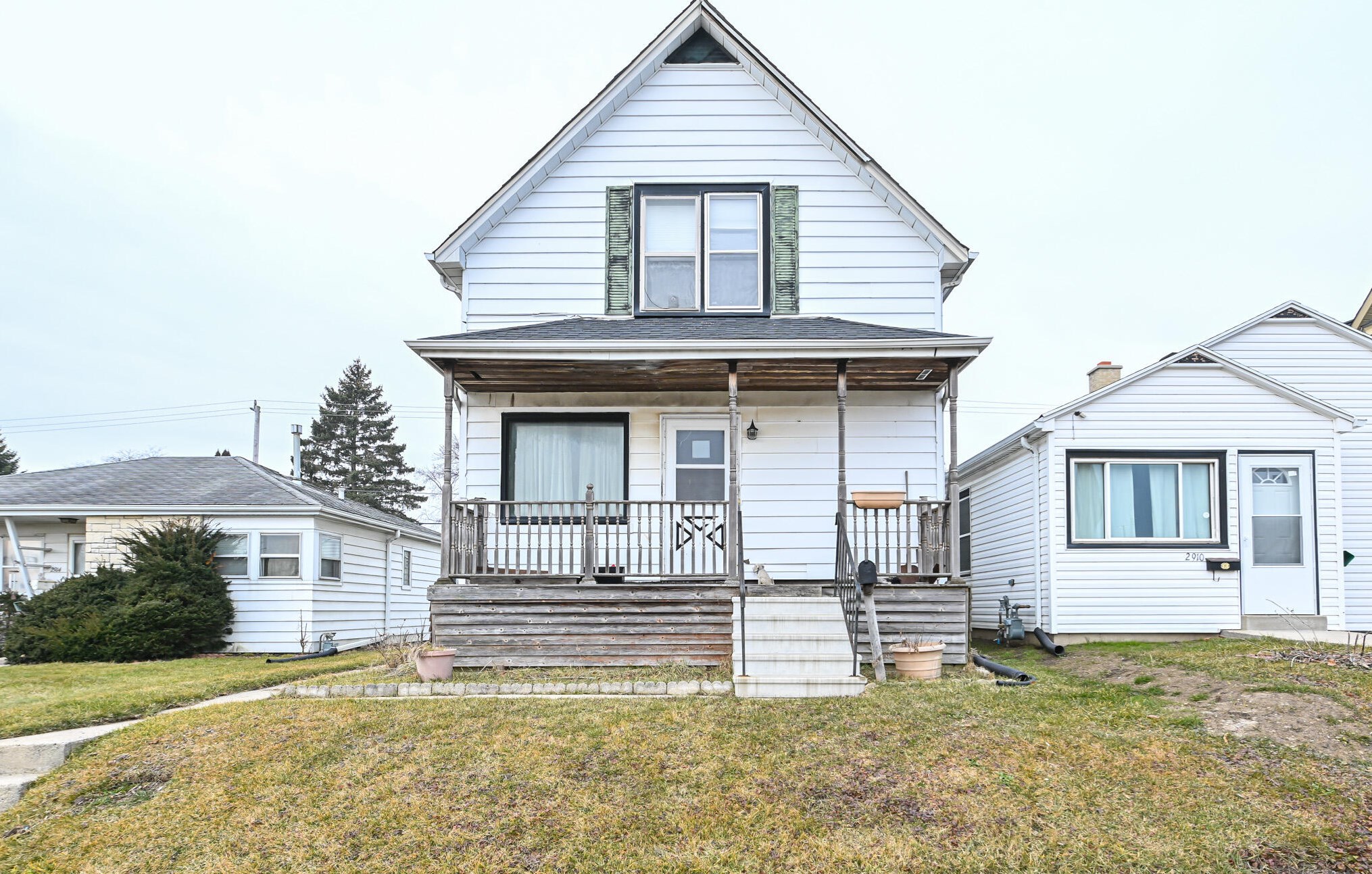 2912 S Chicago Ave, South Milwaukee, WI 53172