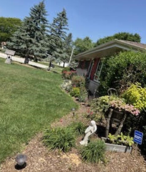 3722 Mary Ann Dr, Hales Corners WI  53132-9319 exterior