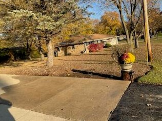 3722 Mary Ann Dr, Hales Corners WI  53132-9319 exterior