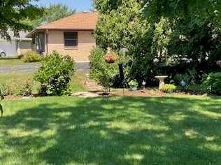 3722 Mary Ann Dr, Hales Corners WI  53132-9319 exterior