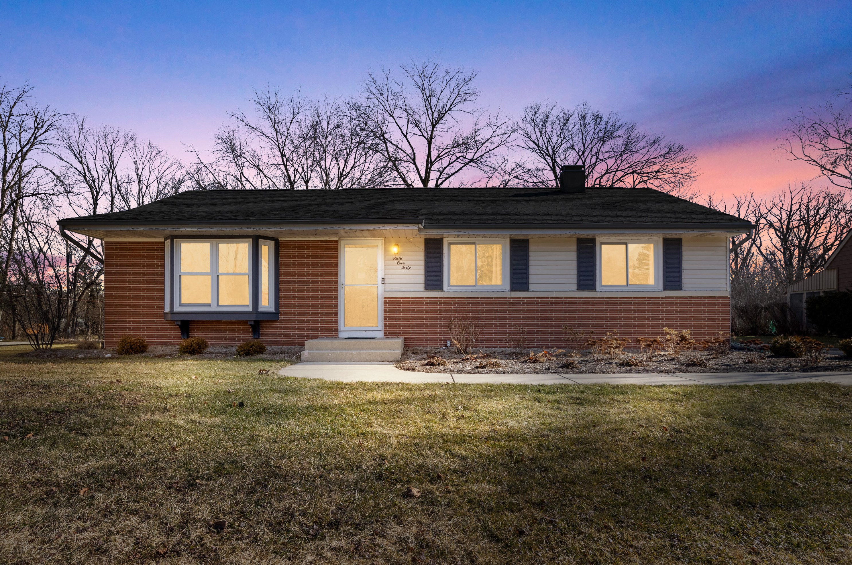 6140 Alberta Ln, Milwaukee, WI 53217-4412