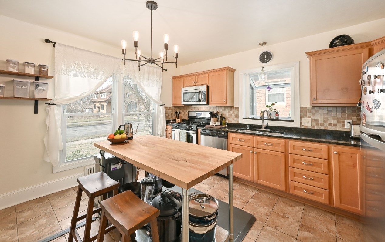 2998 70th St, Milwaukee WI  53210-1225 exterior