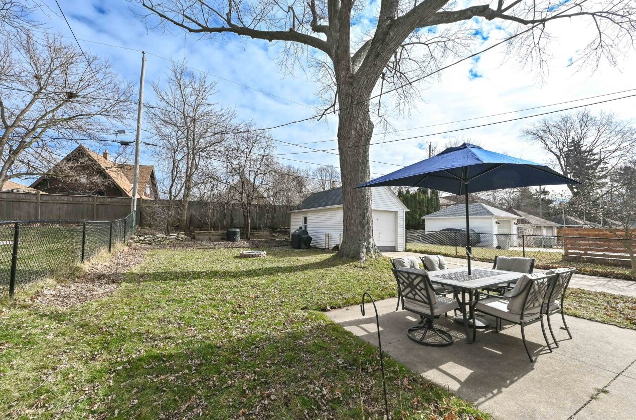 2998 70th St, Milwaukee WI  53210-1225 exterior