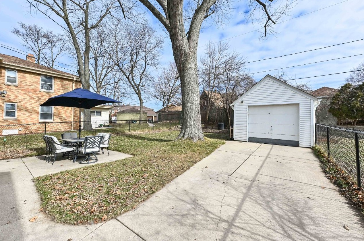 2998 70th St, Milwaukee WI  53210-1225 exterior