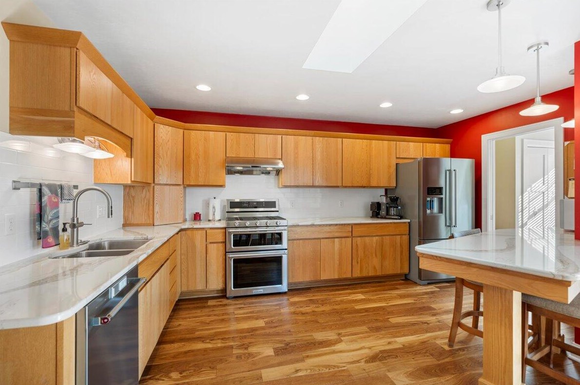 2579 Pickett St, Plymouth, WI 53073-5007