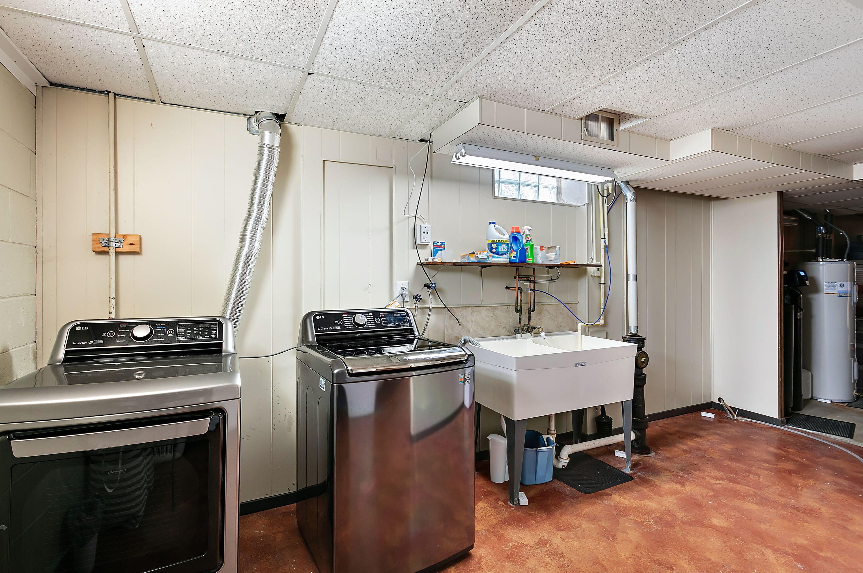 4515 Coral Dr, Brookfield WI  53045-1326 exterior