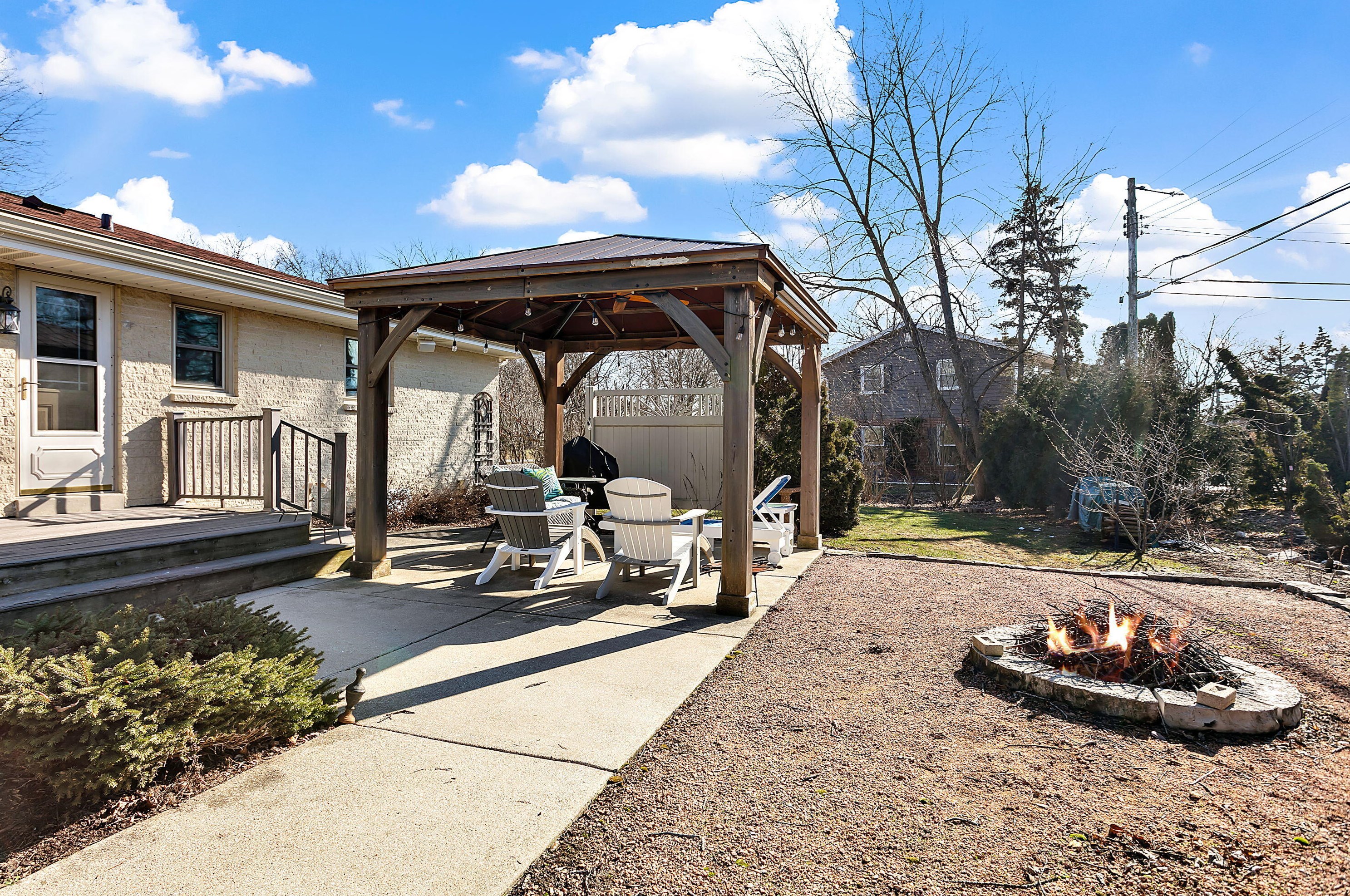 4515 Coral Dr, Brookfield WI  53045-1326 exterior