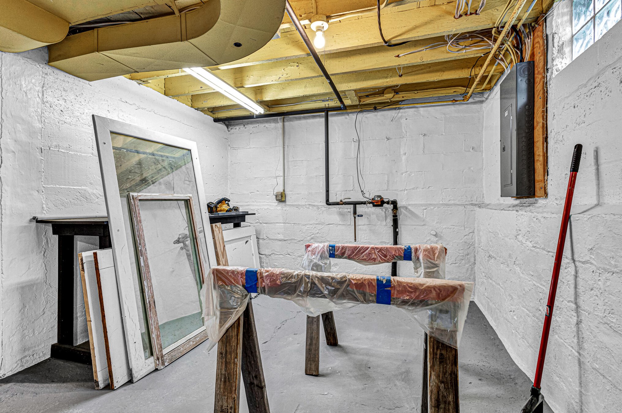 710 Pine St, Manitowoc WI  54220-2825 exterior