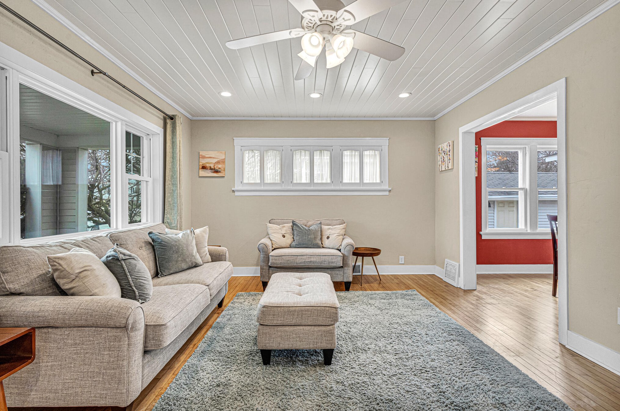 710 Pine St, Manitowoc WI  54220-2825 exterior