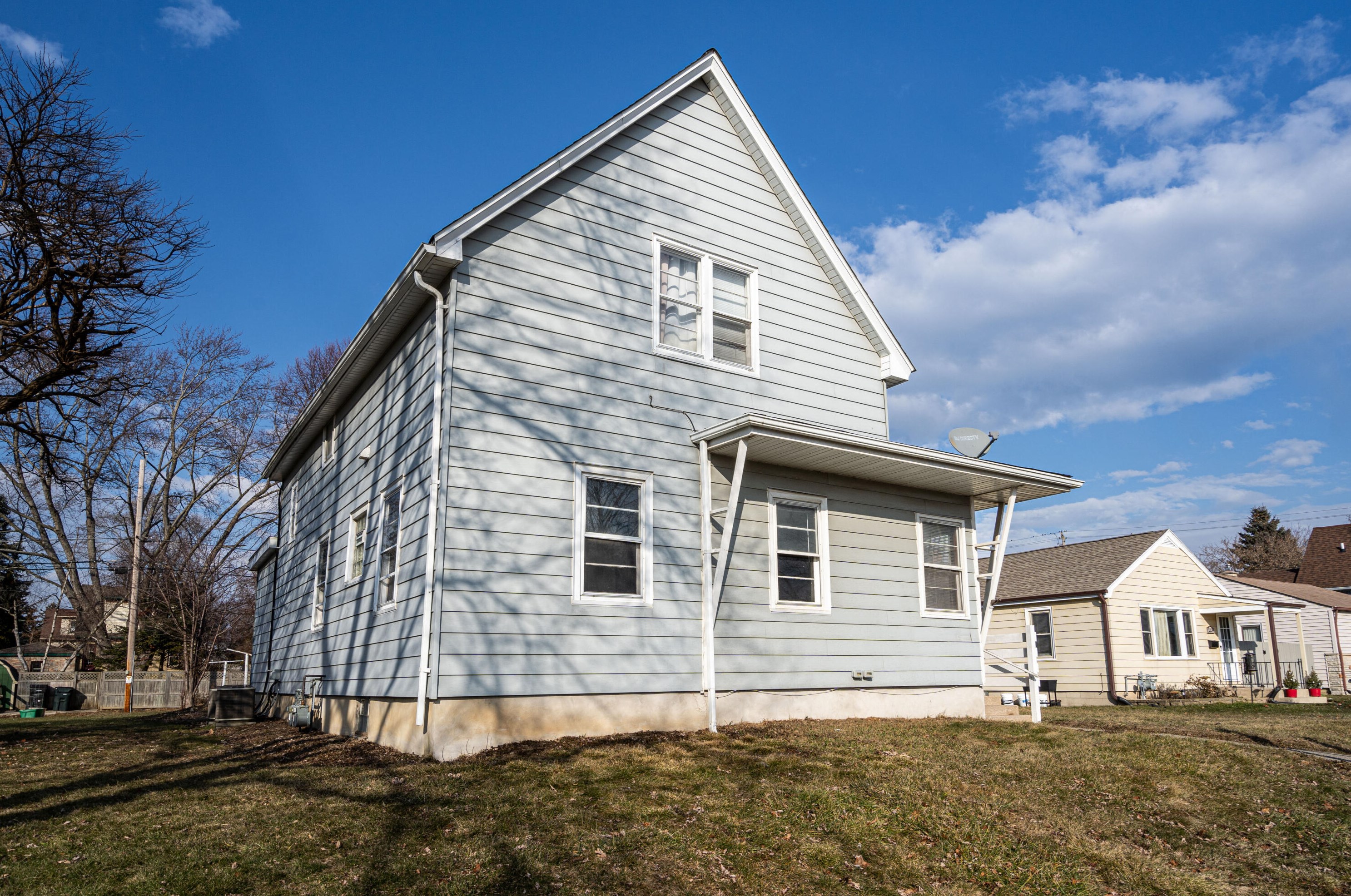 1228 Manistique Ave, South Milwaukee, WI 53172