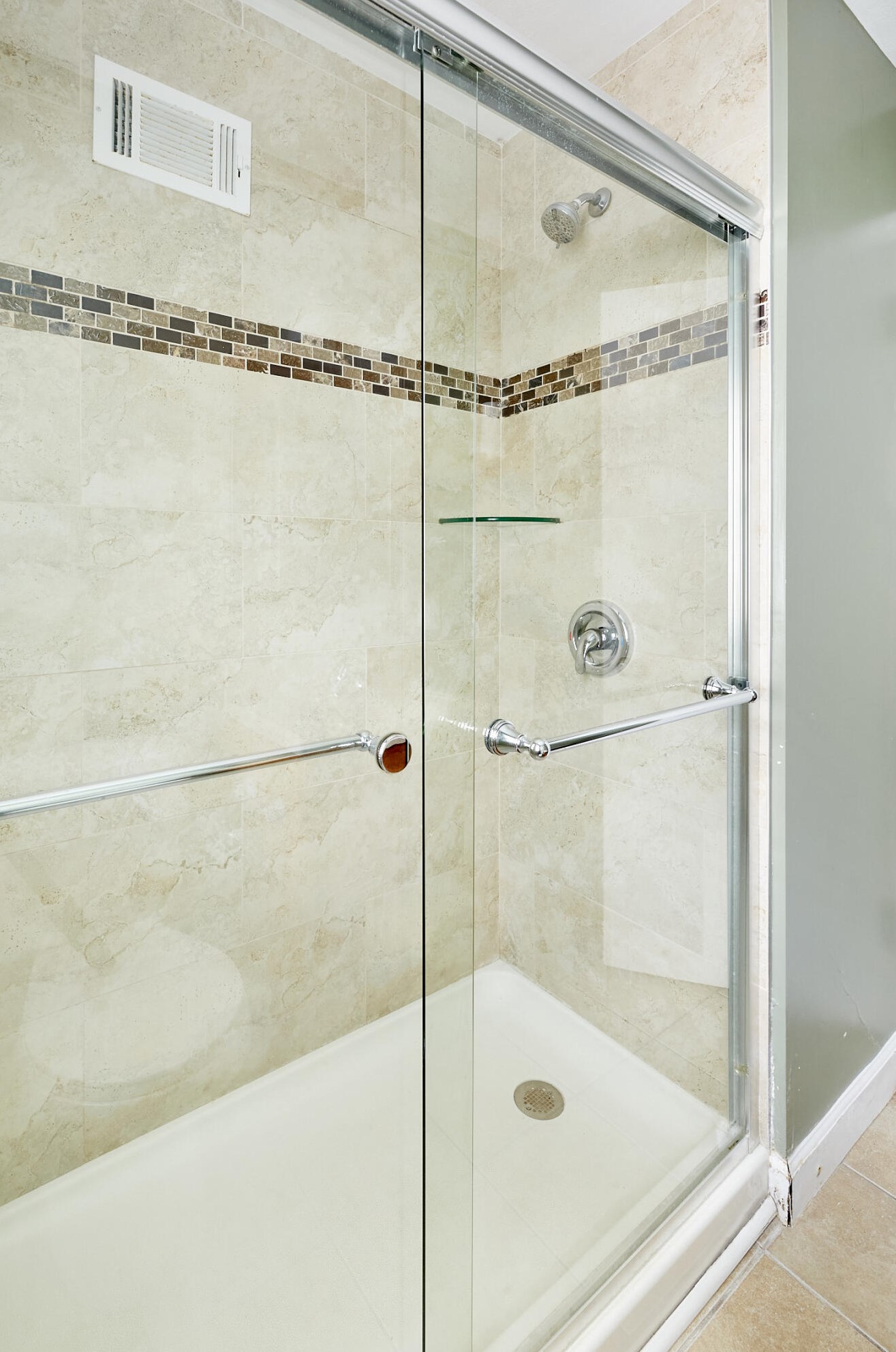 338 Norwich St, Milwaukee WI  53207-4416 exterior