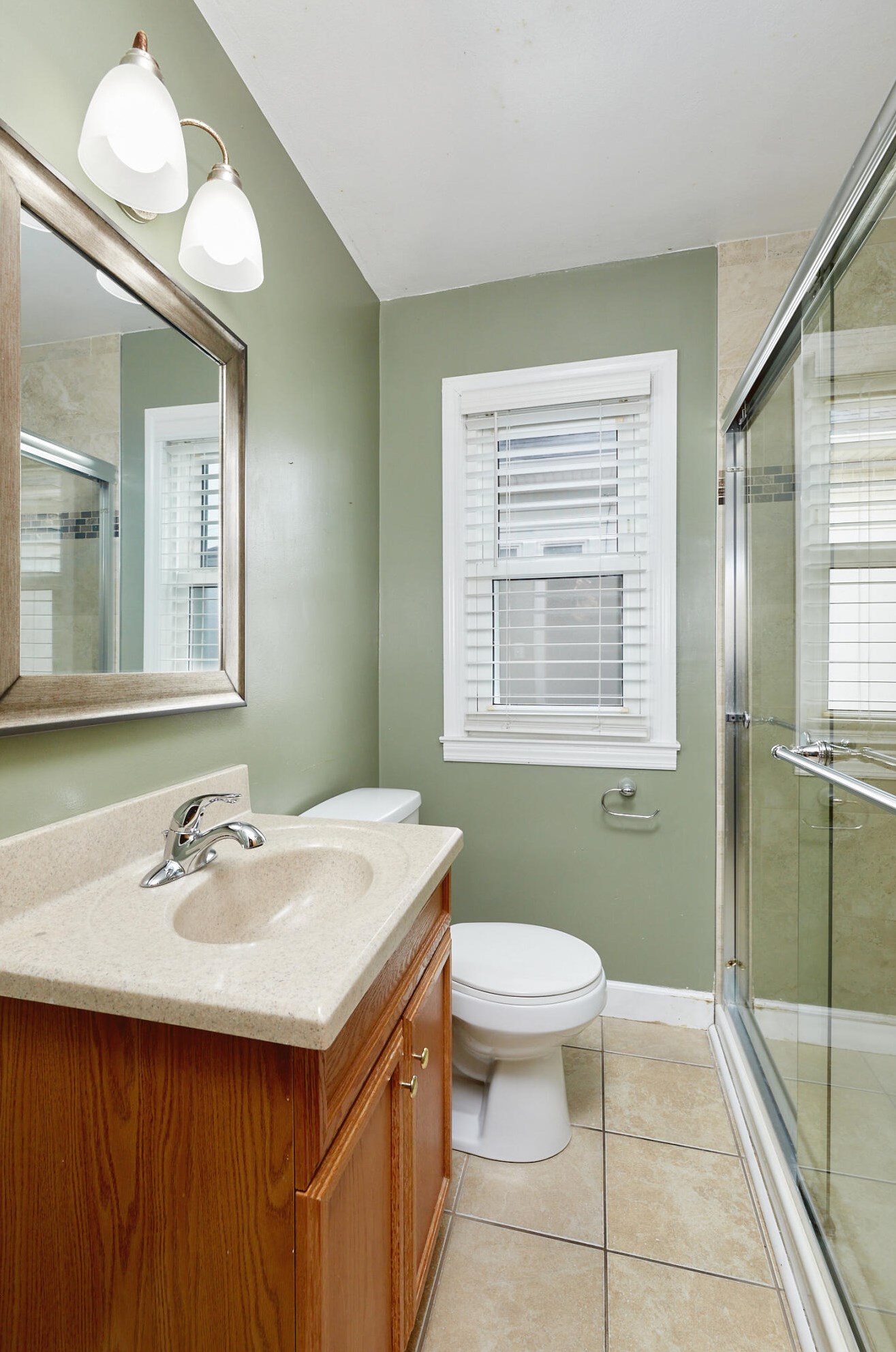 338 Norwich St, Milwaukee WI  53207-4416 exterior