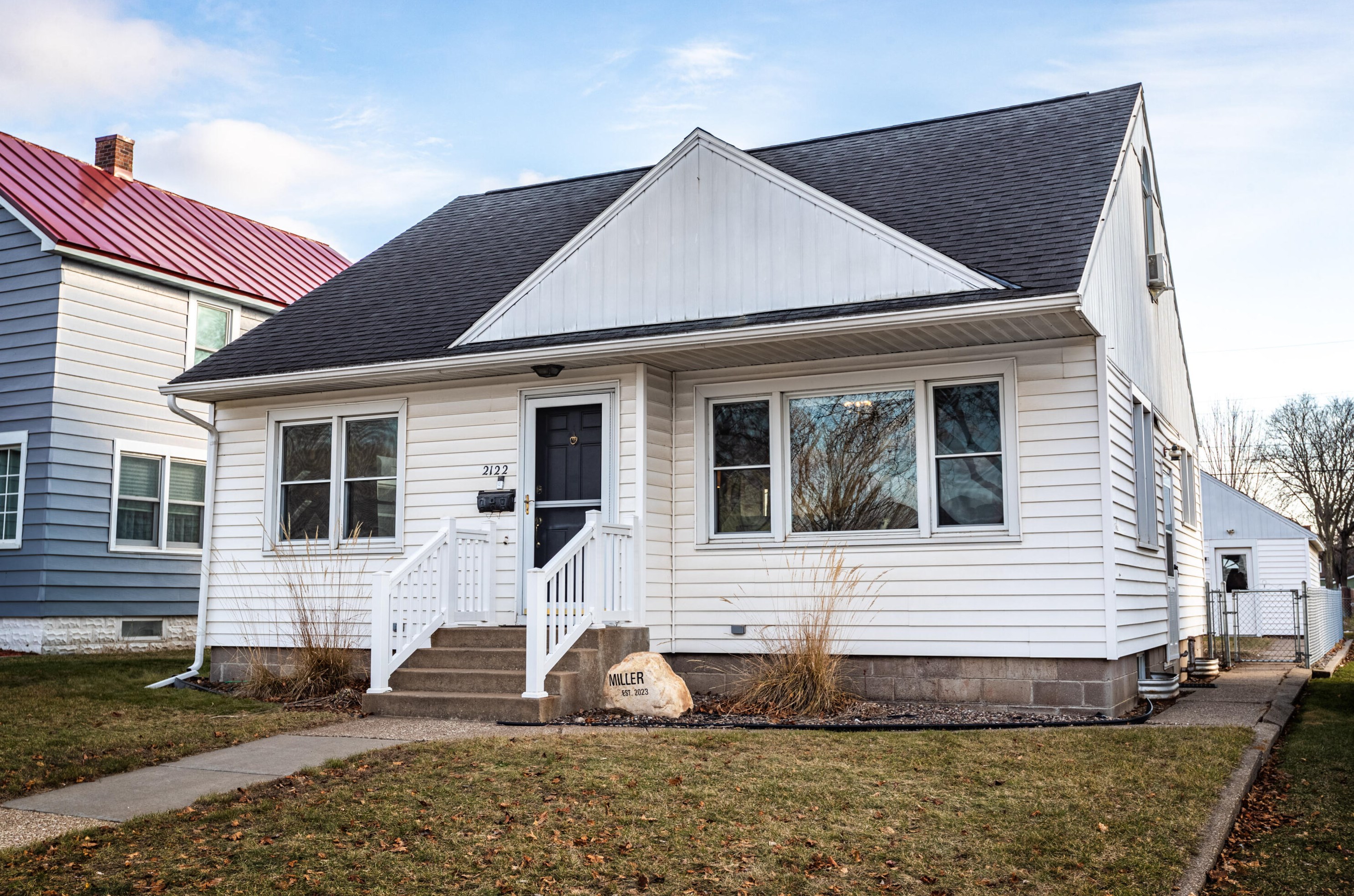 2122 Jackson St, La Crosse, WI 54601