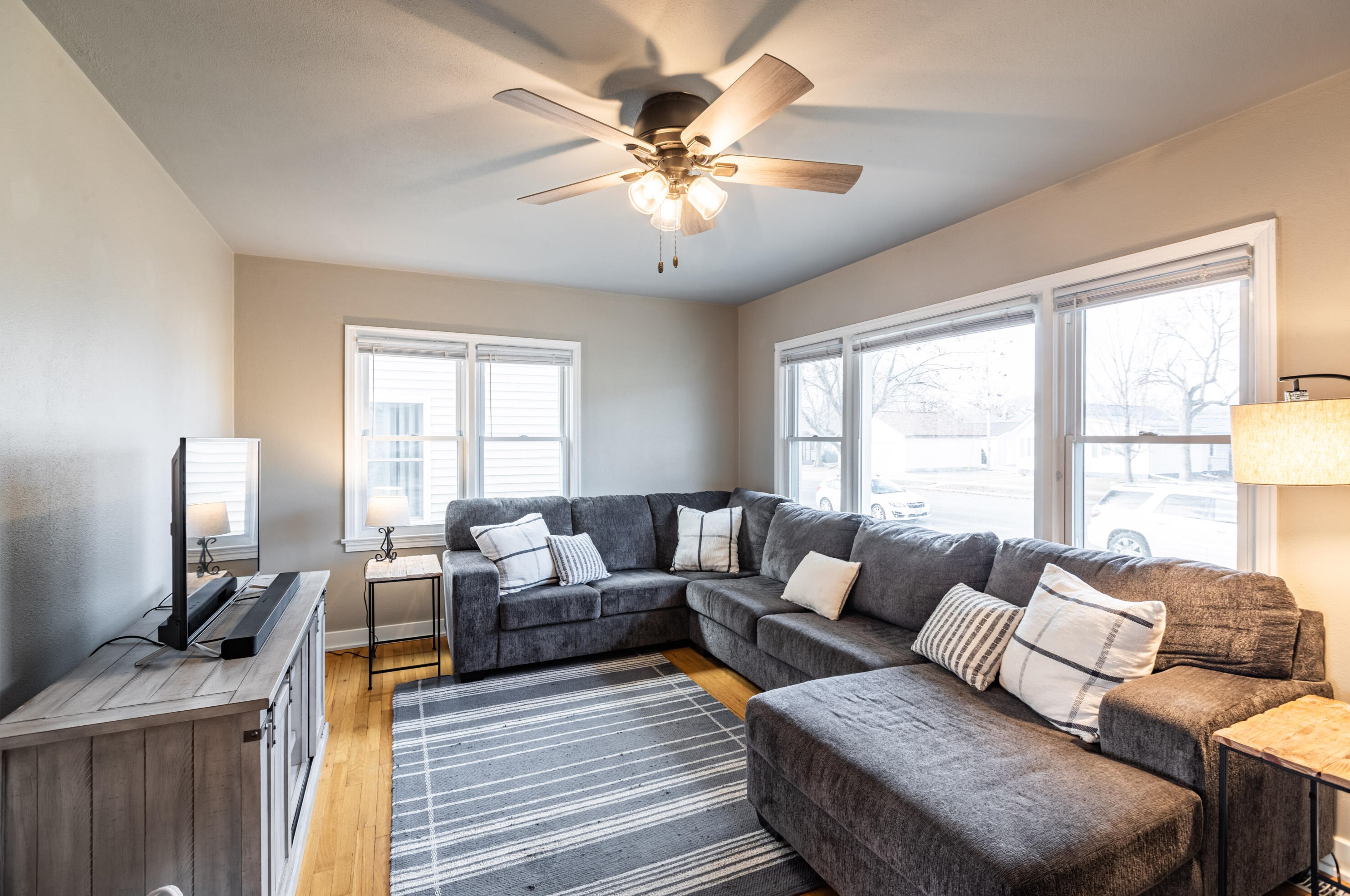 2122 Jackson St, La Crosse WI  54601-5902 exterior