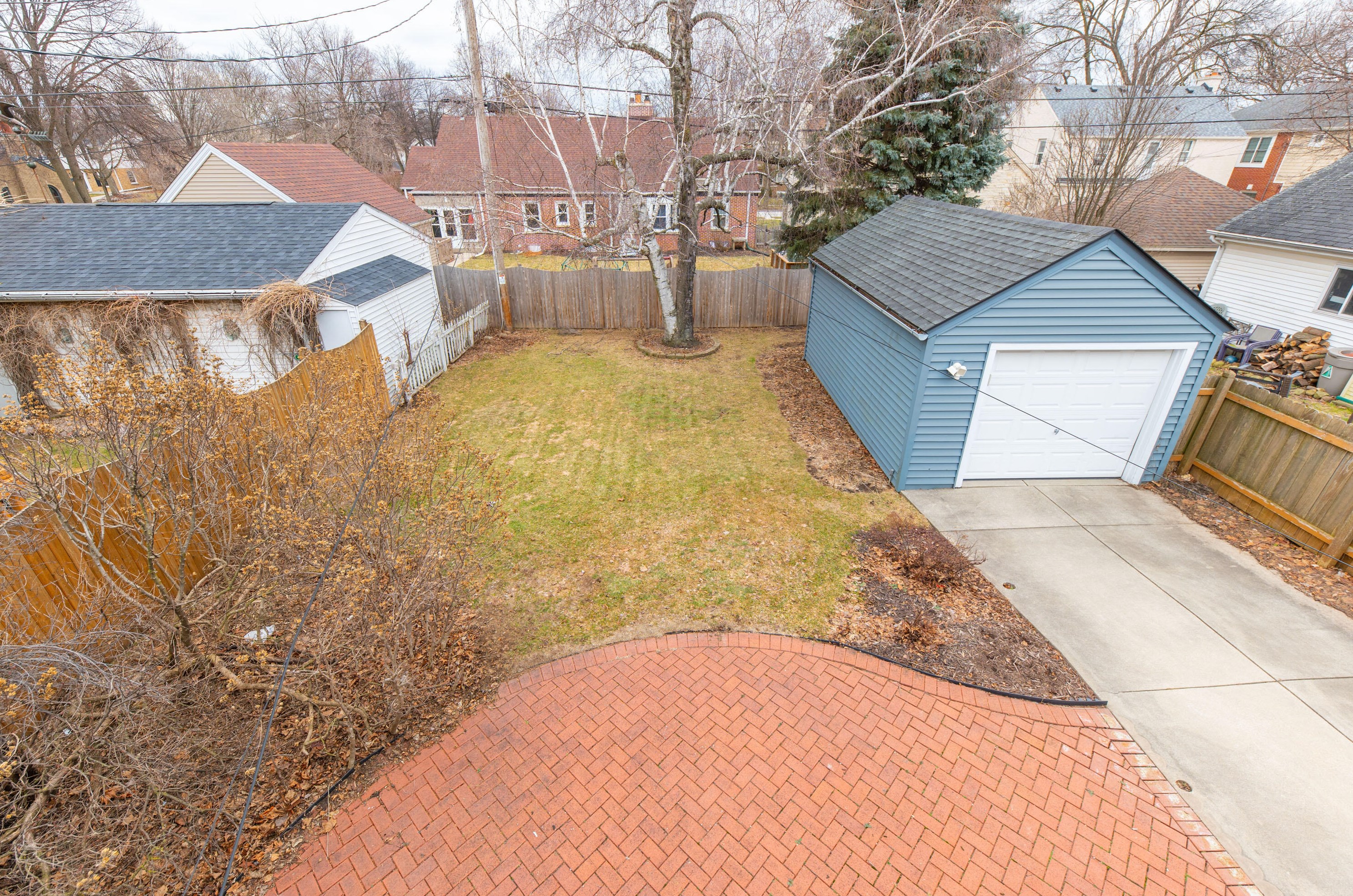 2572 73 St, Milwaukee WI 53213-1214 exterior