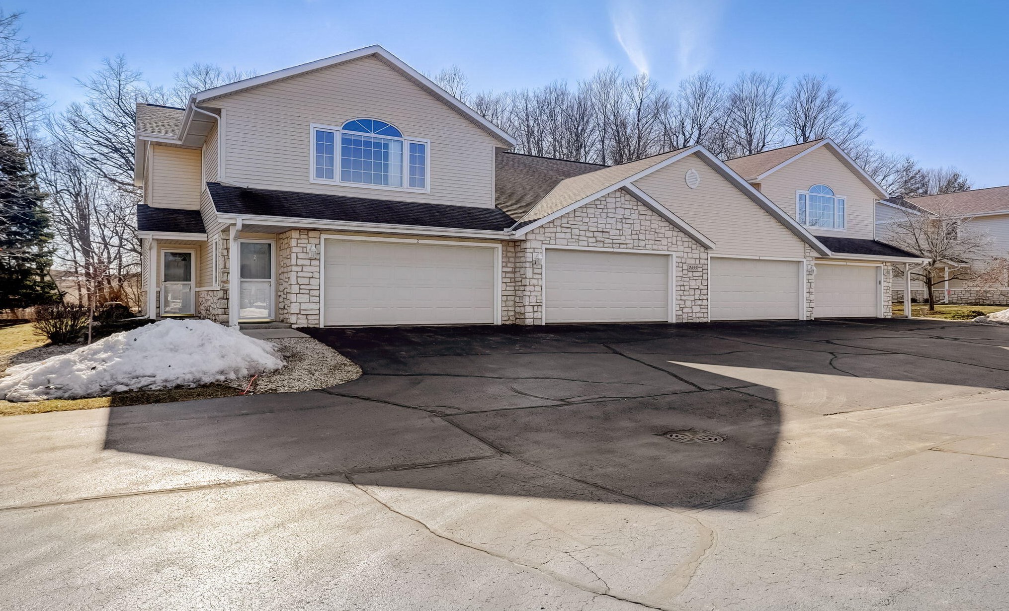 2455 Country Creek Cir, West Bend, WI 53095-7842