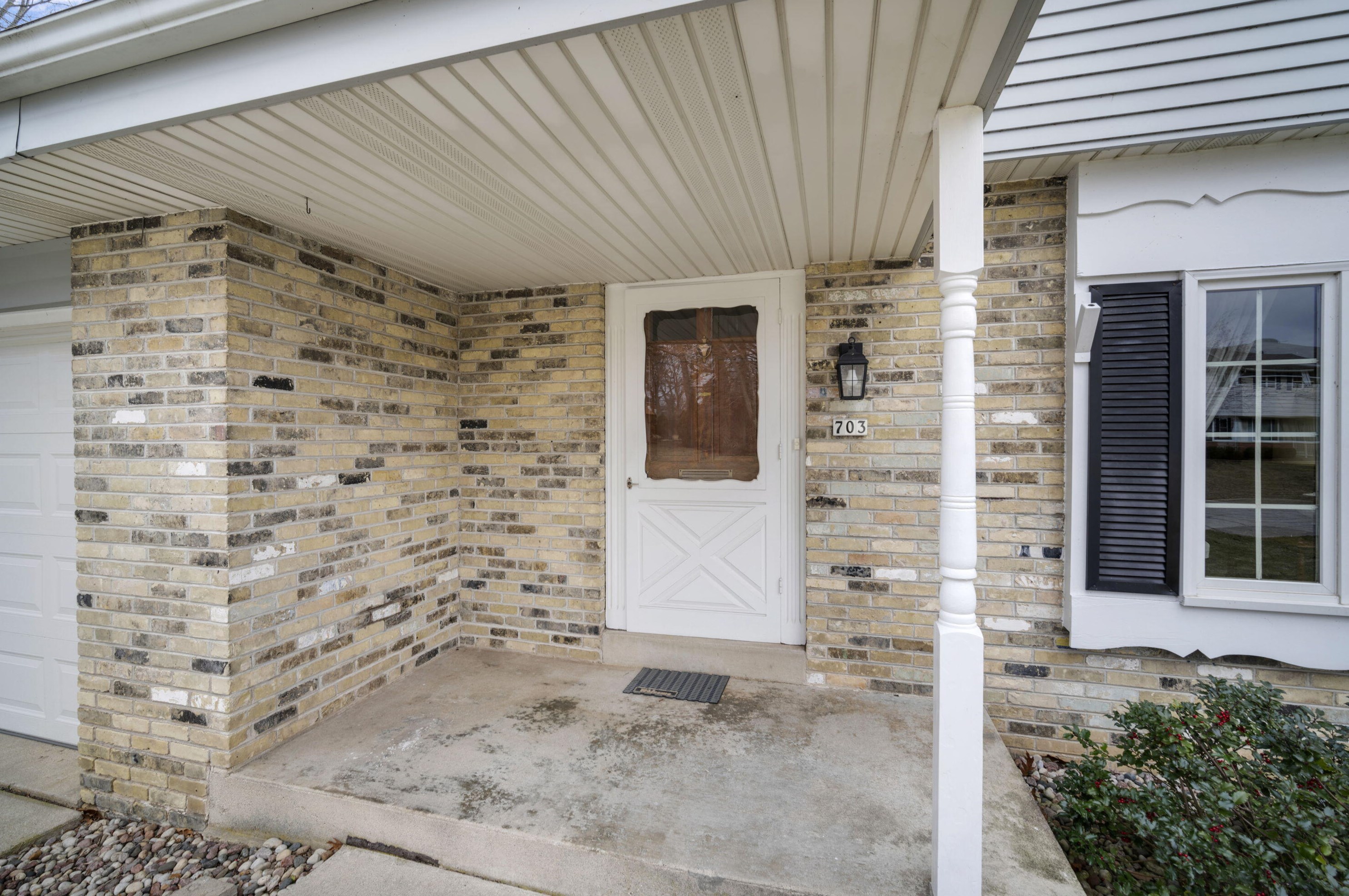 703 Walnut St, South Milwaukee, WI 53172