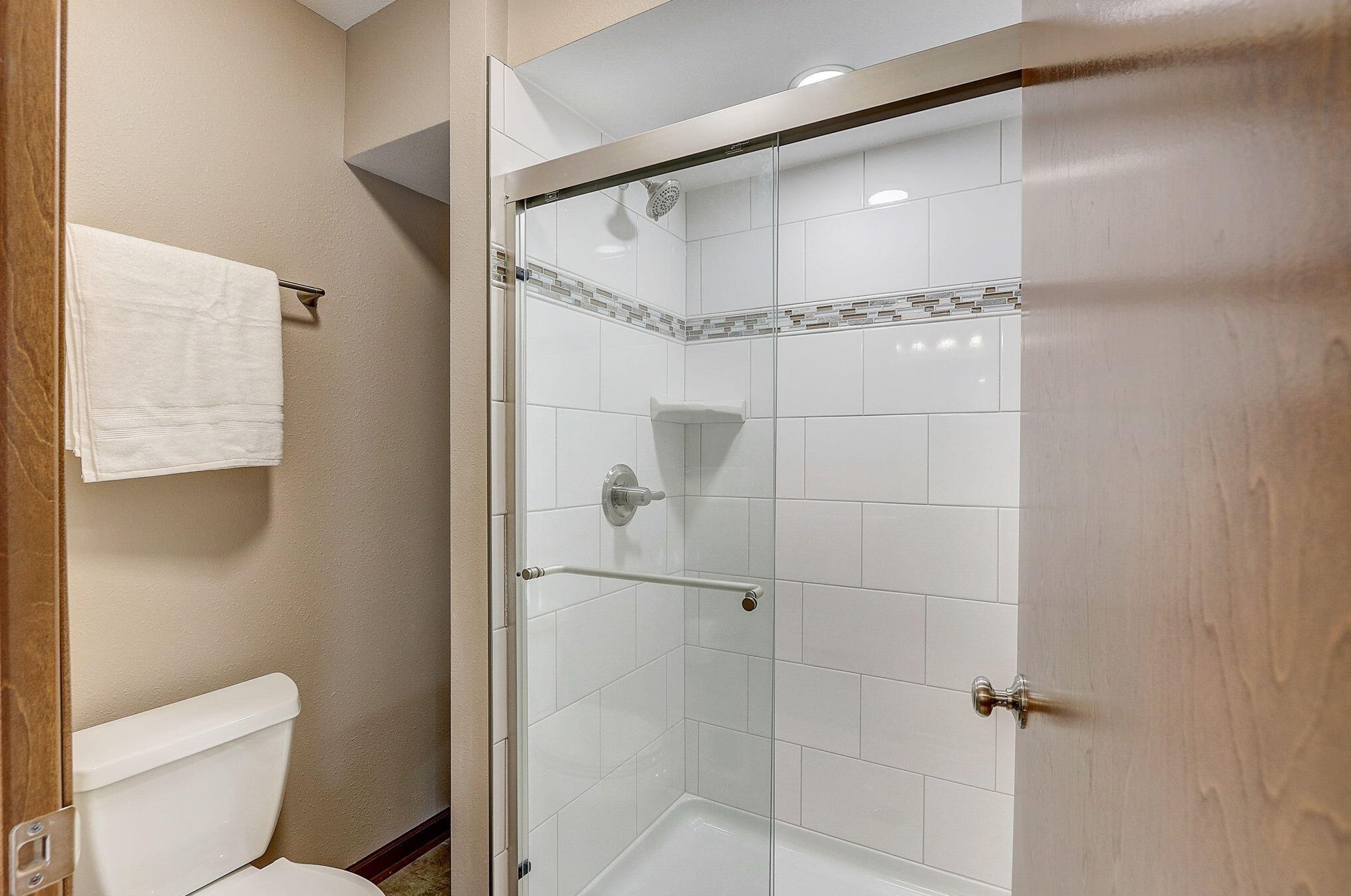 5281 Somerset Ln, Milwaukee WI 53221-3223 exterior