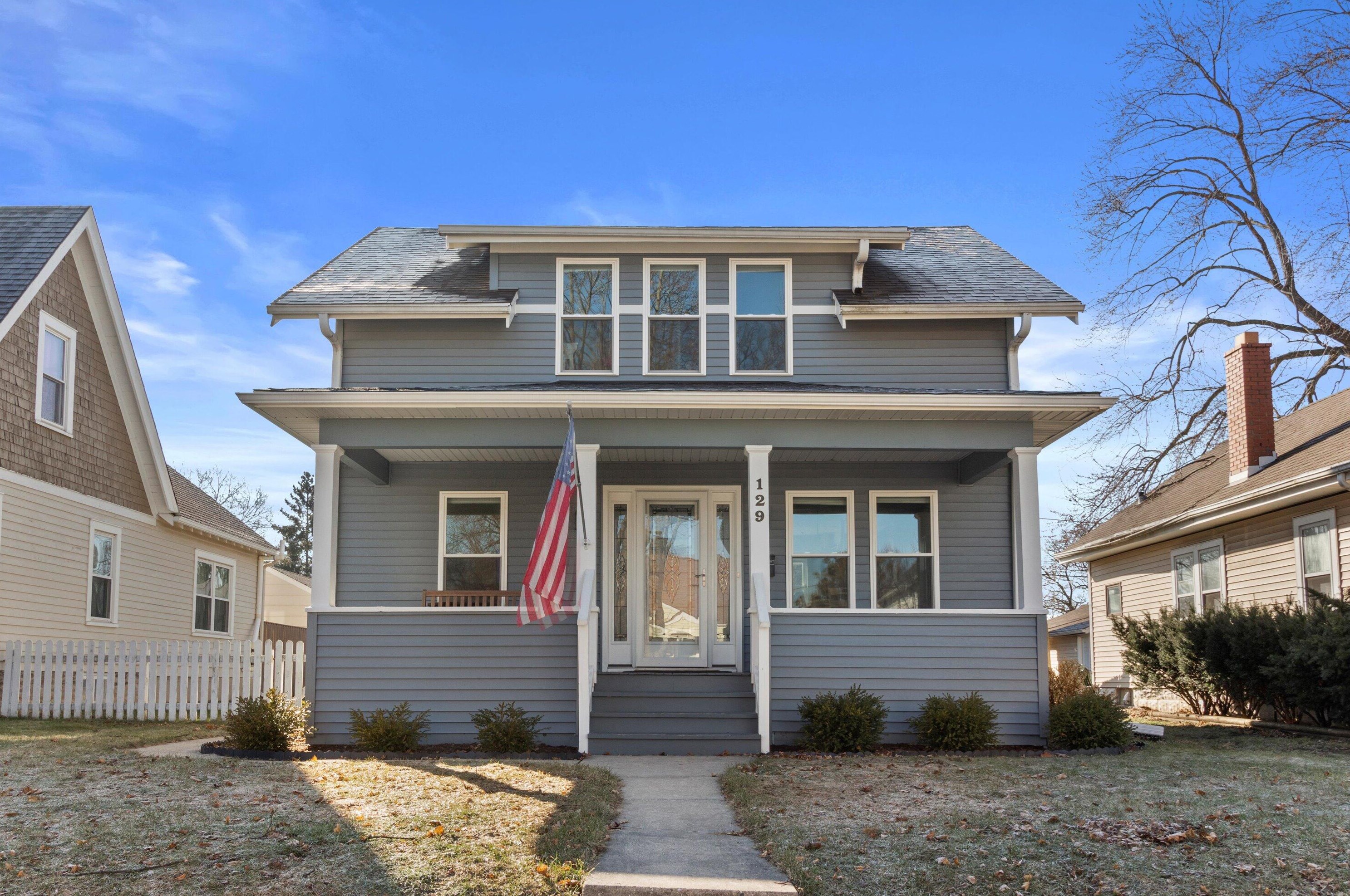 129 Wabash Ave, Waukesha, WI 53186-6286