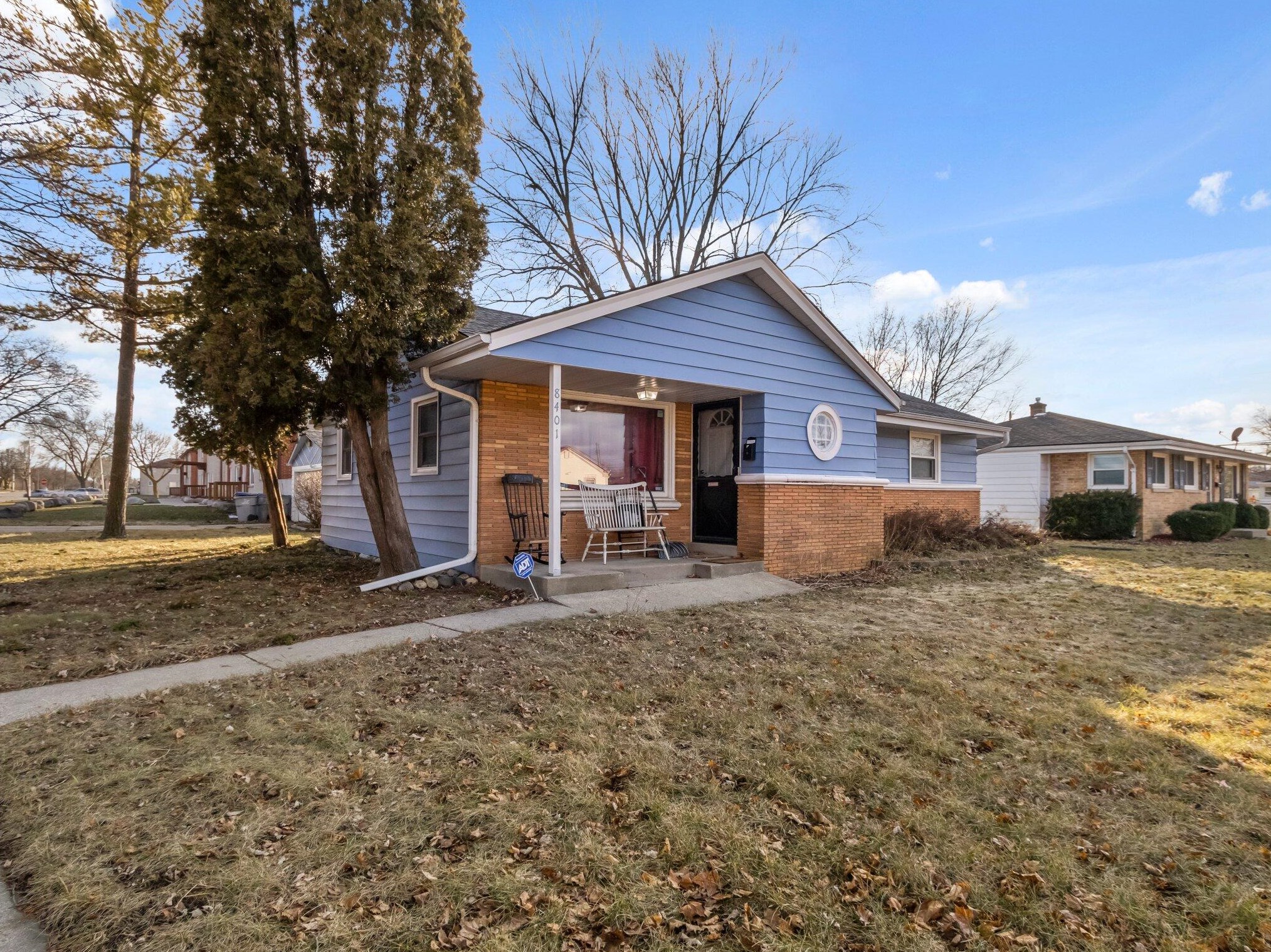 8401 Brentwood Ave, Milwaukee WI  53224-5425 exterior