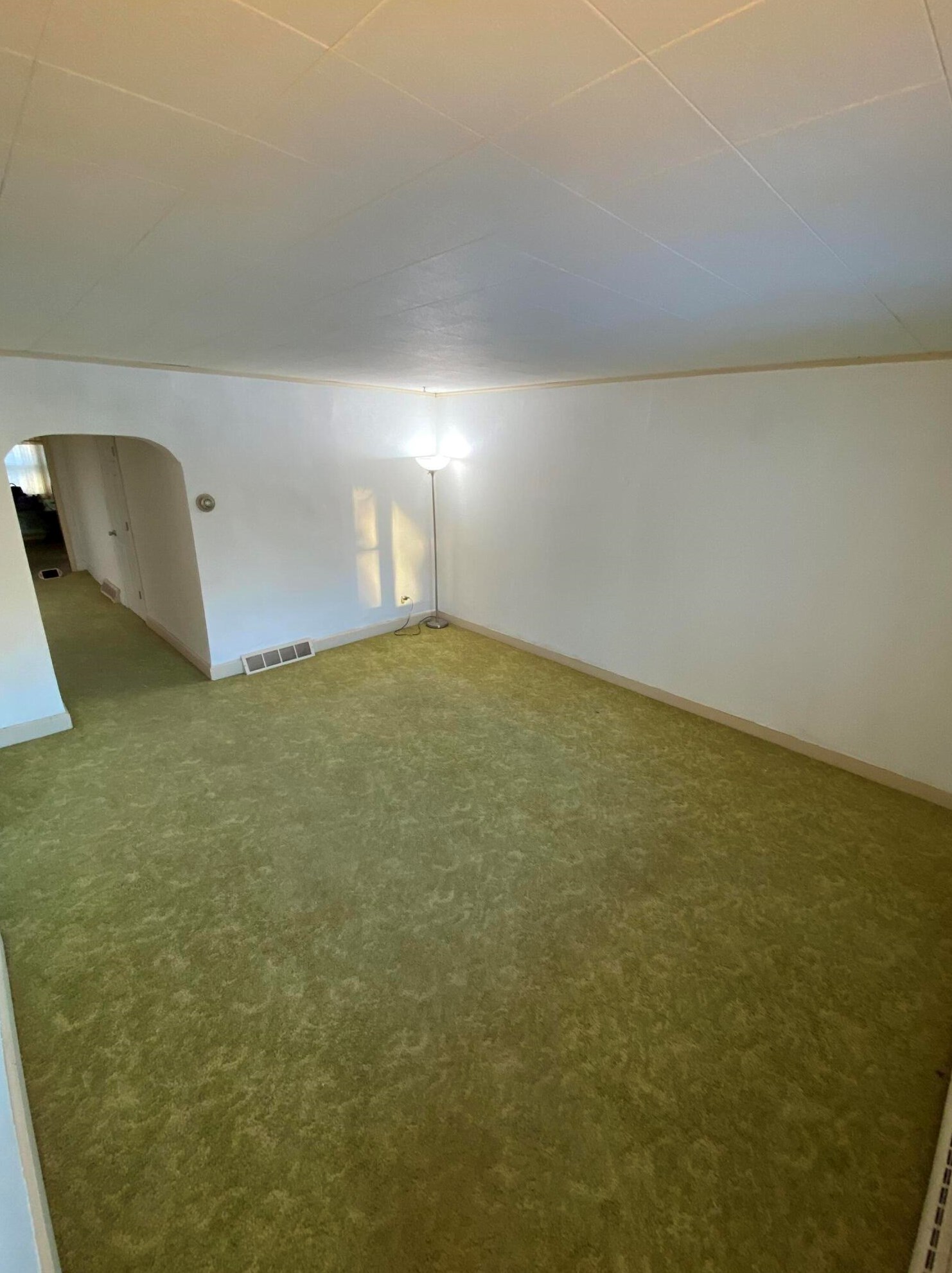 1721 25th St, Milwaukee, WI 53204-3041