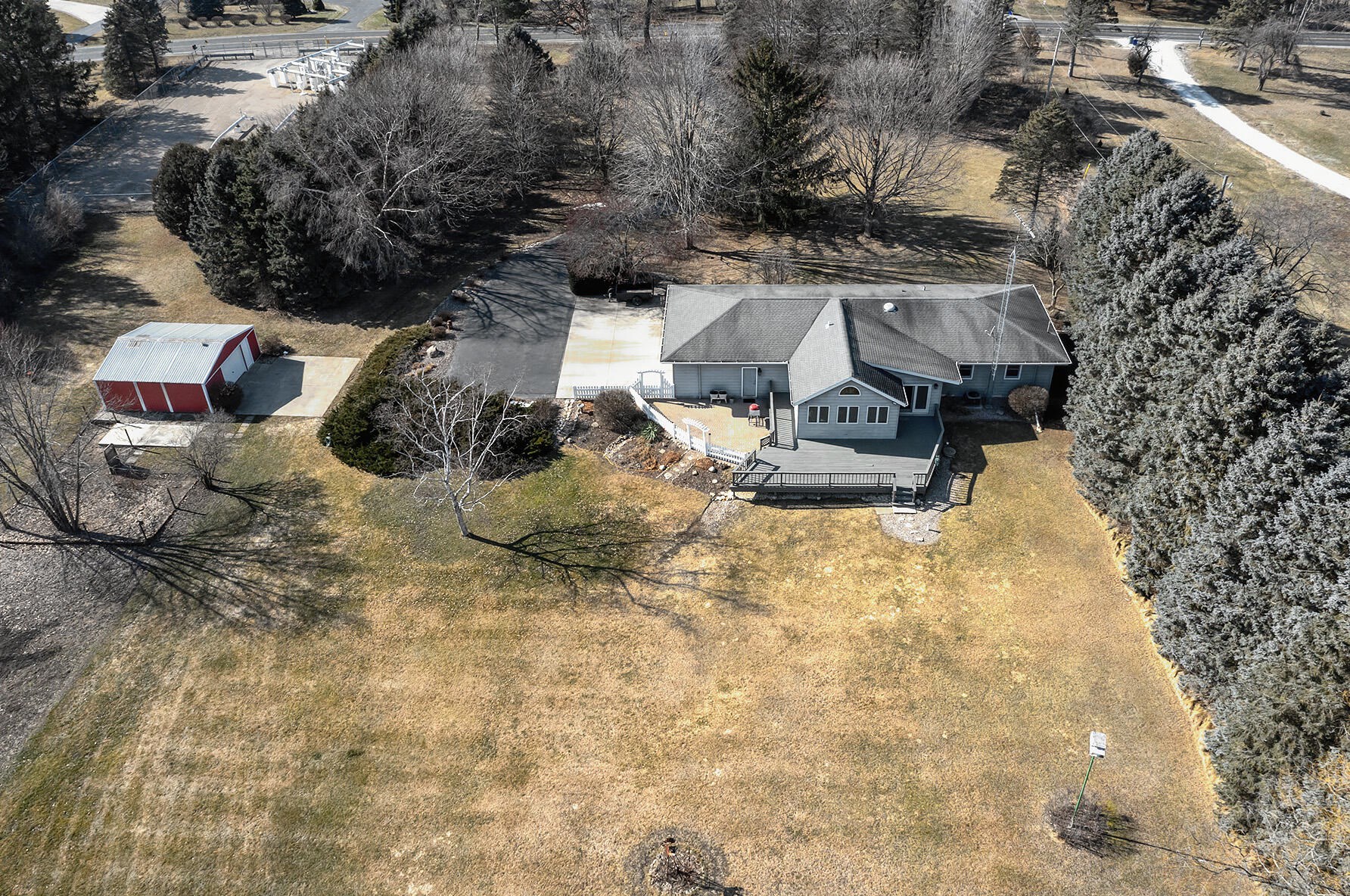6525 Wheatland Rd, Lyons, WI 53105-9425