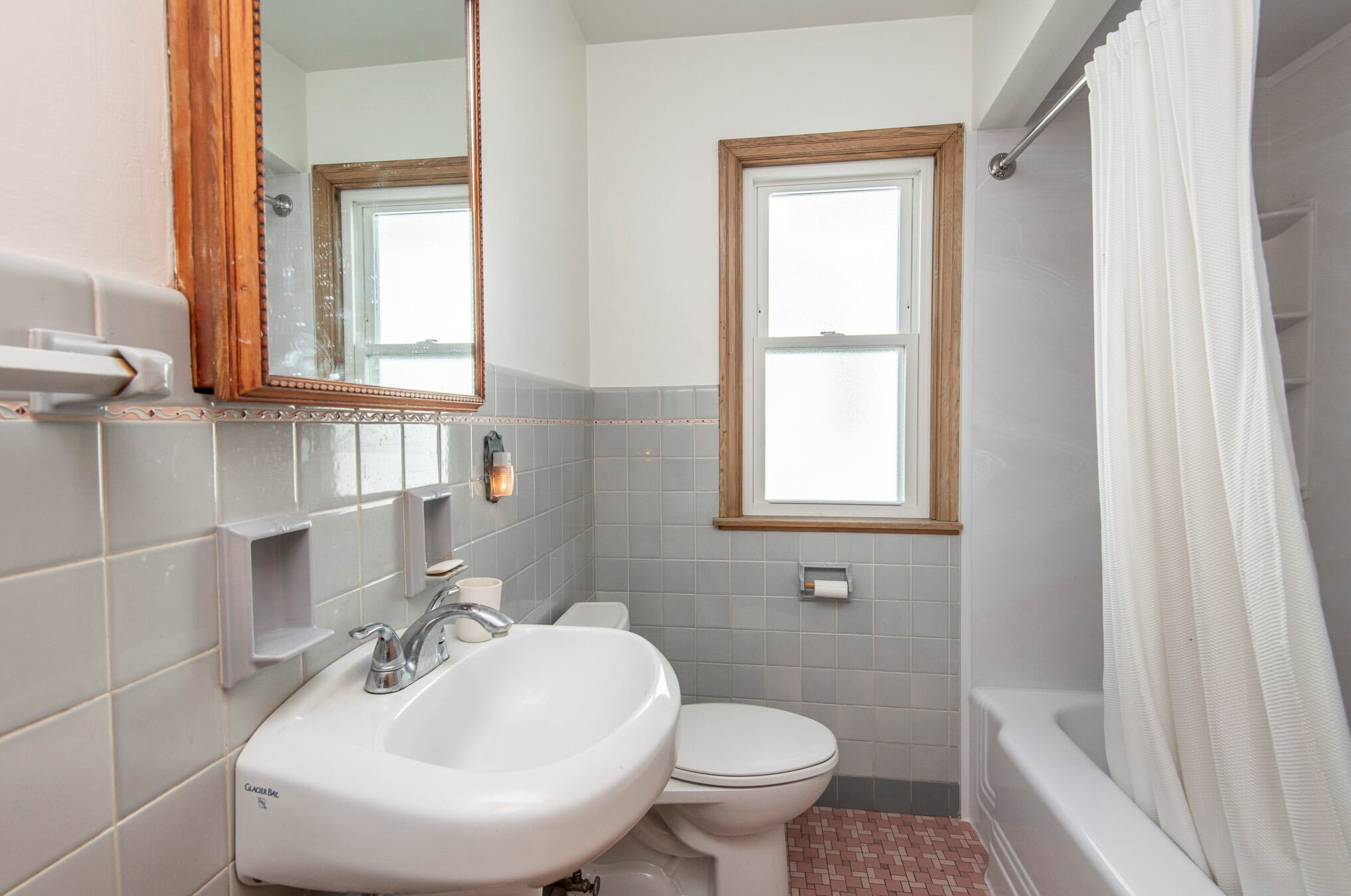 2559 67, Milwaukee WI 53219-0026 exterior