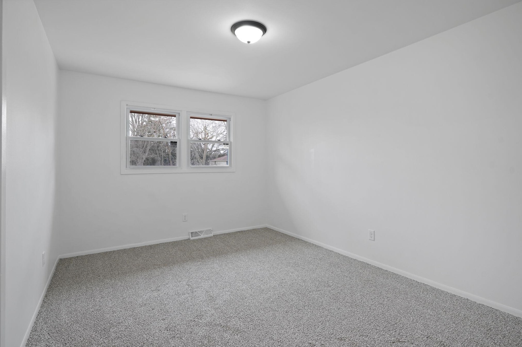3776 Bay Dr, Racine WI  53402-3628 exterior