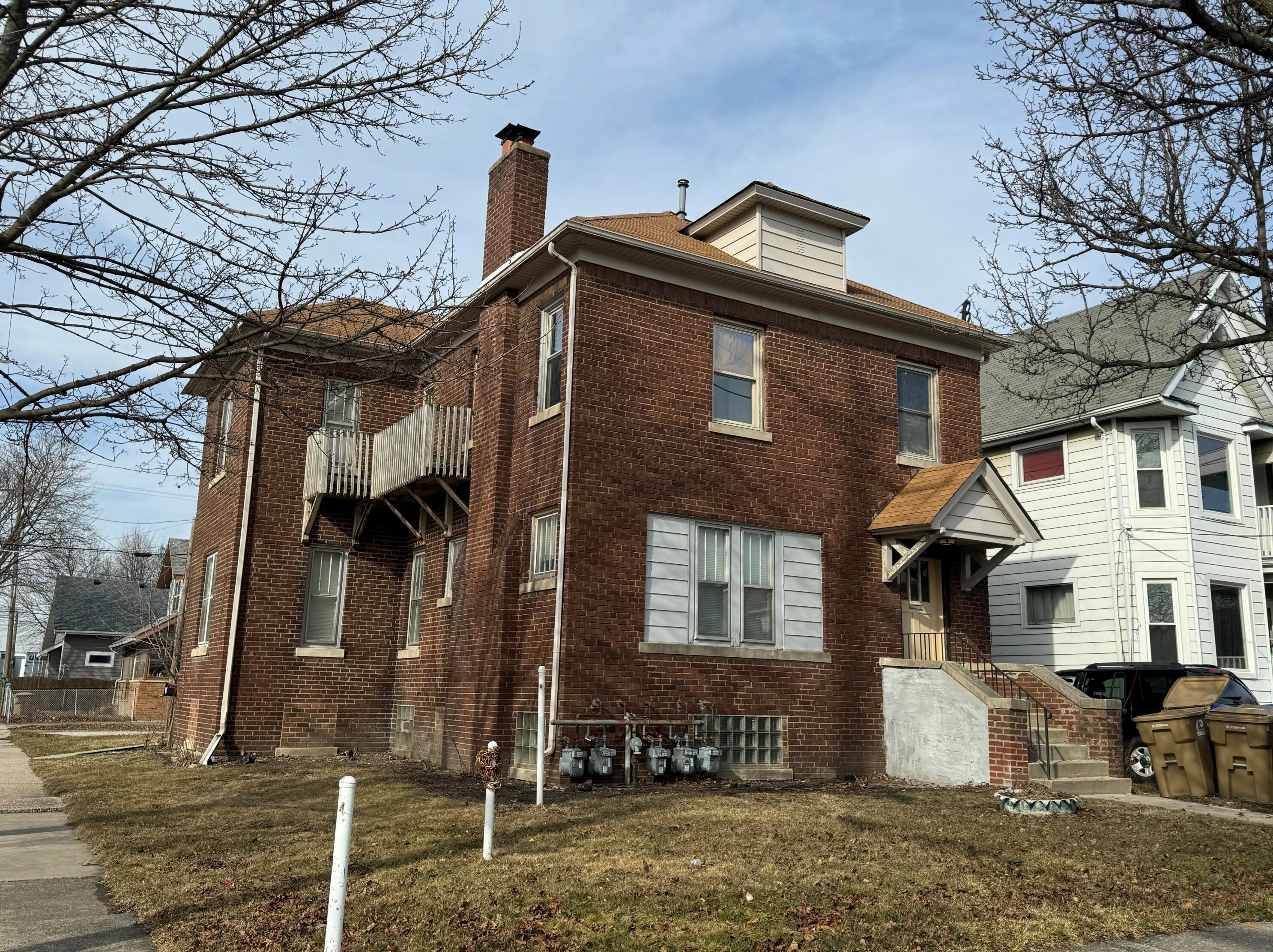 6040 25th Ave, Kenosha, WI 53143