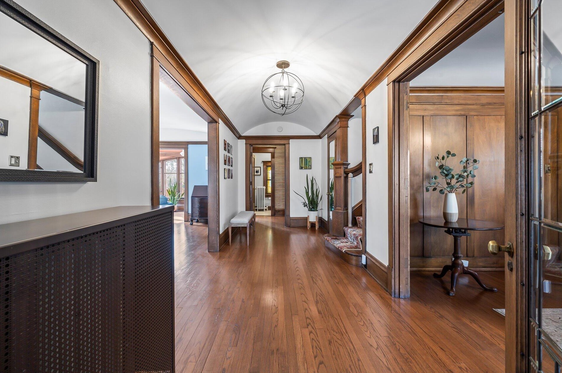 3405 Hackett Ave, Milwaukee WI  53211-2946 exterior