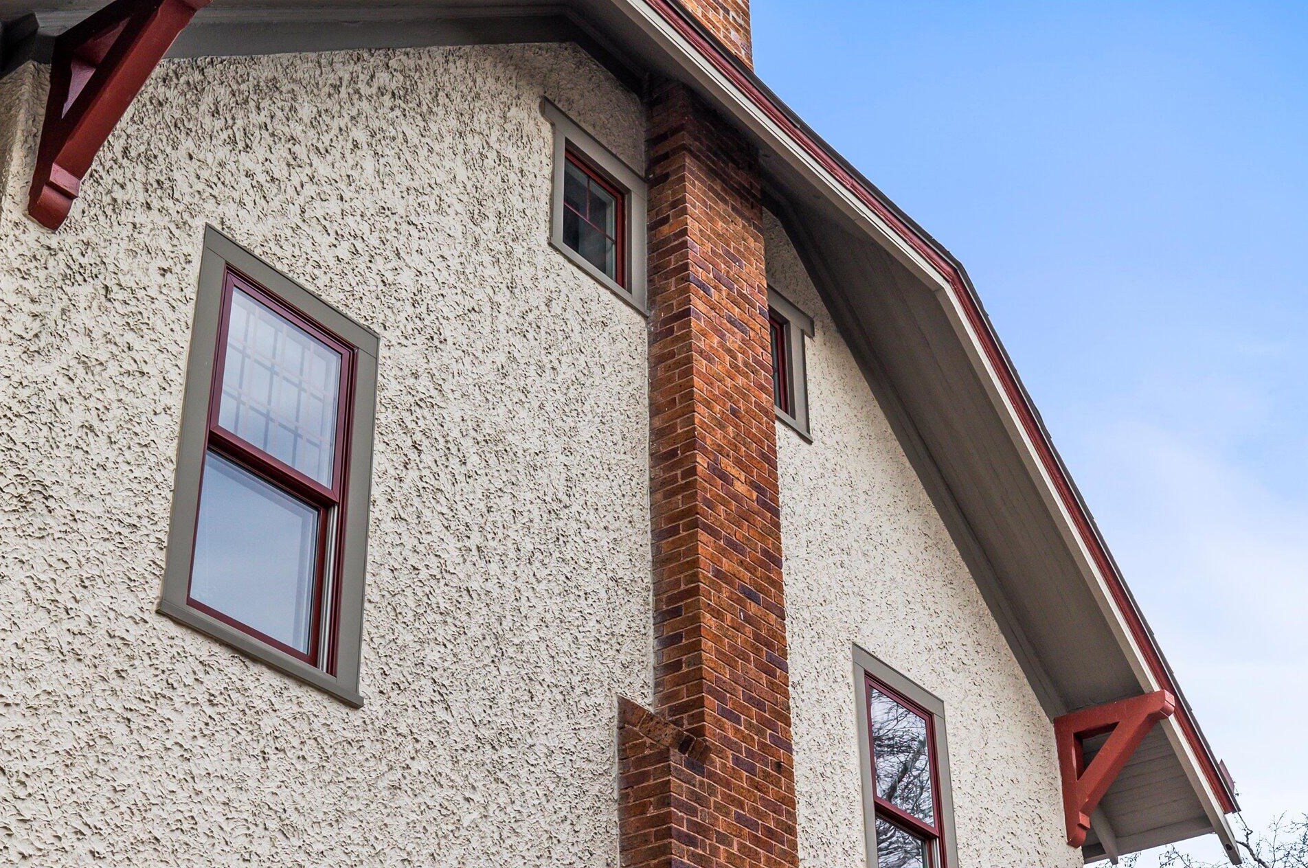 3405 Hackett Ave, Milwaukee WI  53211-2946 exterior