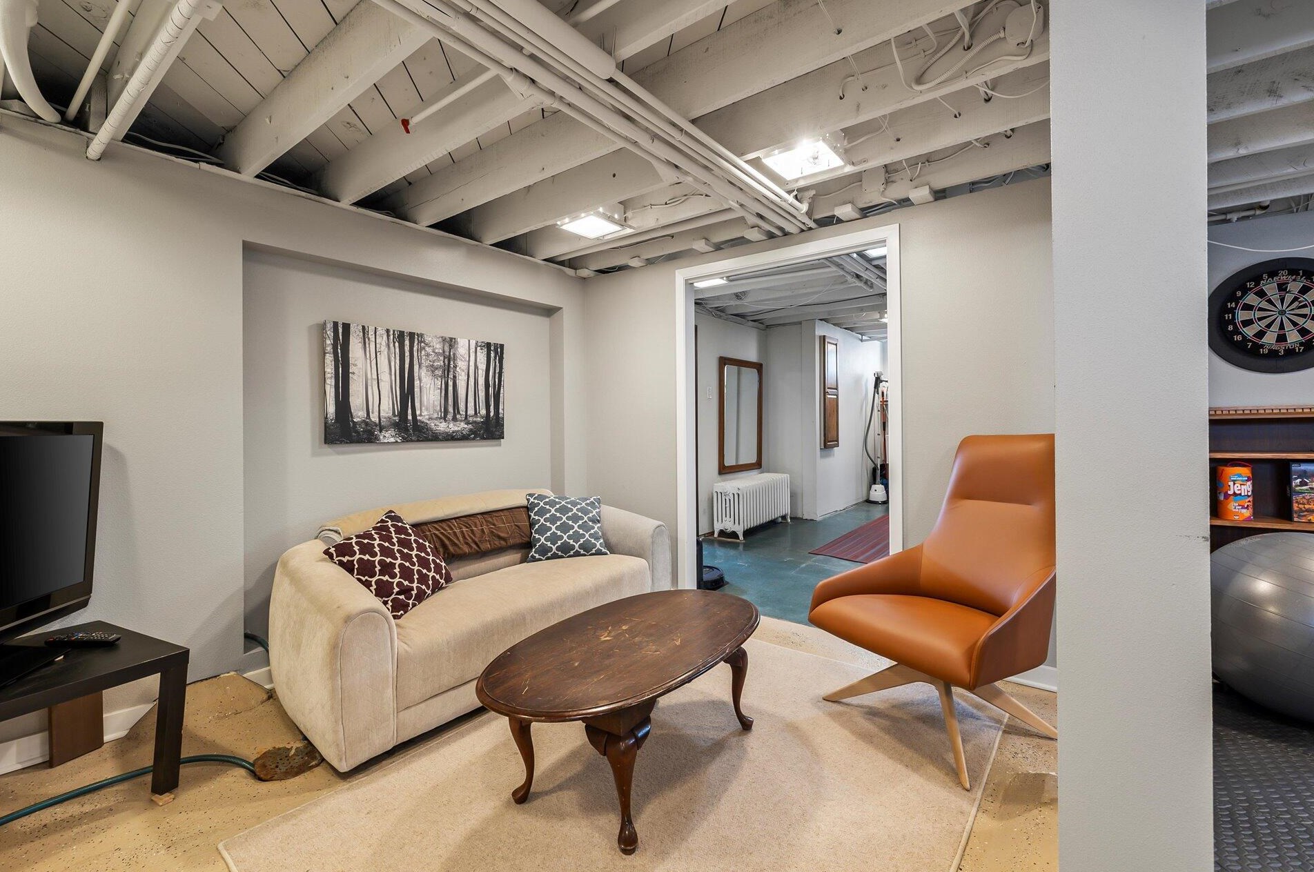 3405 Hackett Ave, Milwaukee WI  53211-2946 exterior