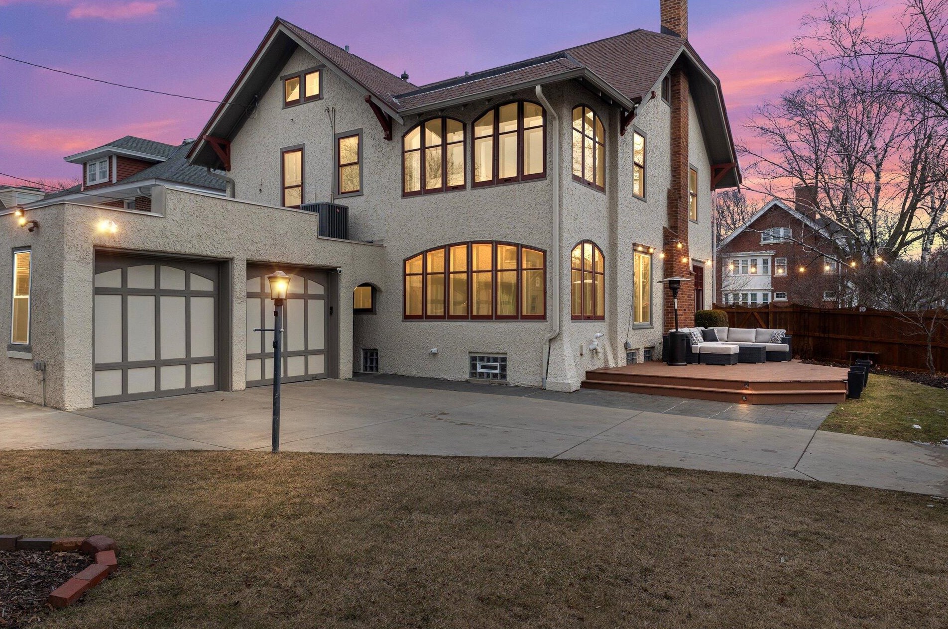 3405 N Hackett Ave, Milwaukee, WI 53211