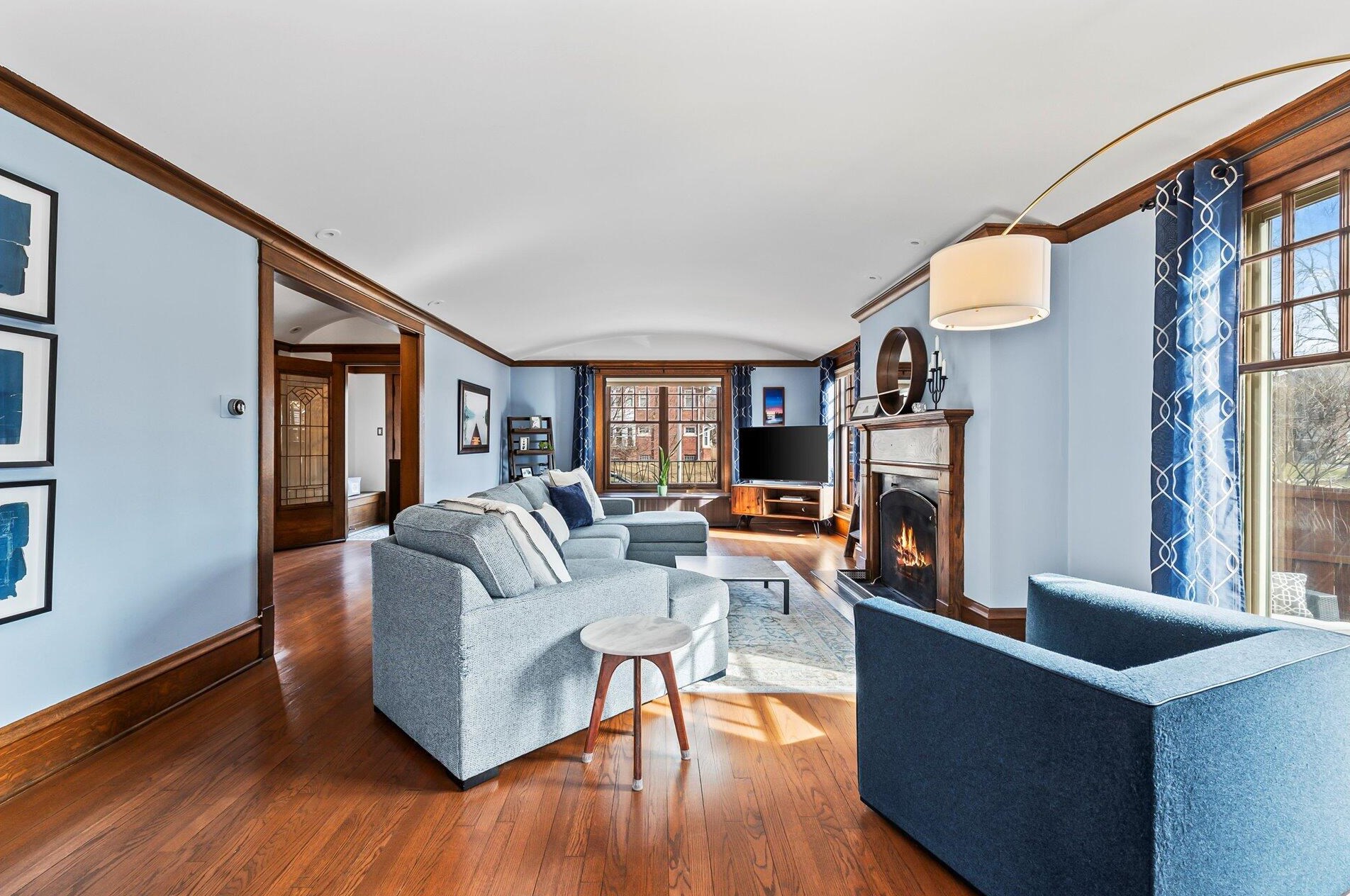 3405 Hackett Ave, Milwaukee WI  53211-2946 exterior