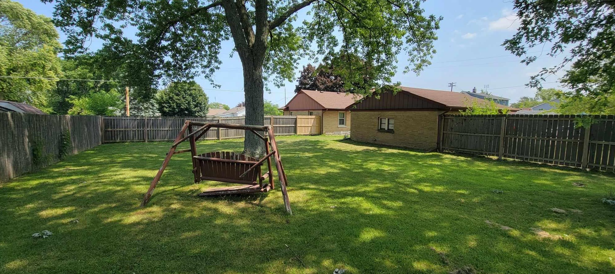 6044 54th Ave, Kenosha, WI 53142