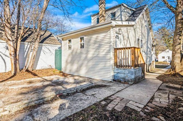 5691 37th St, Milwaukee WI  53209-4013 exterior