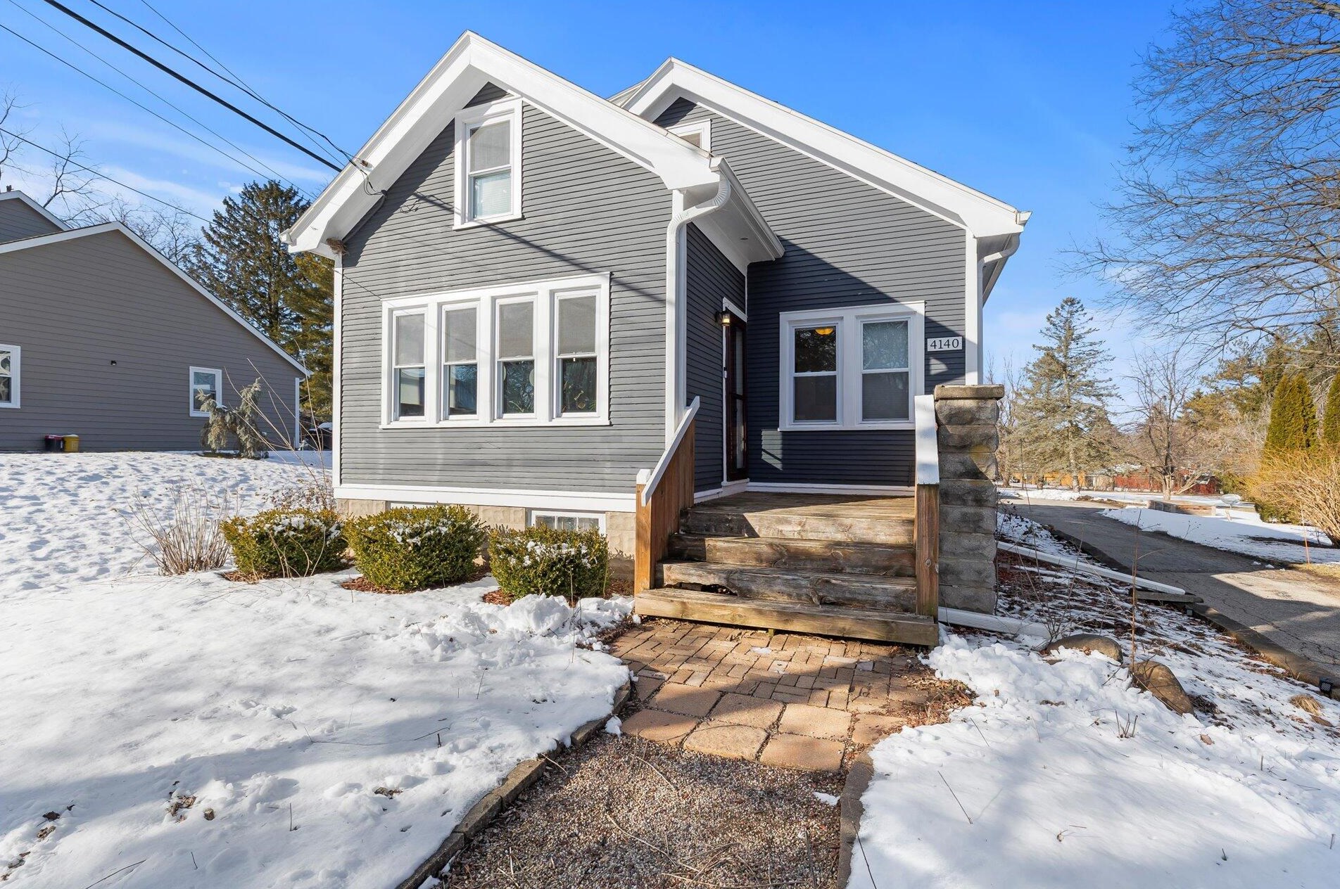 4140 Fountain Ave, Milwaukee WI  53209-1716 exterior