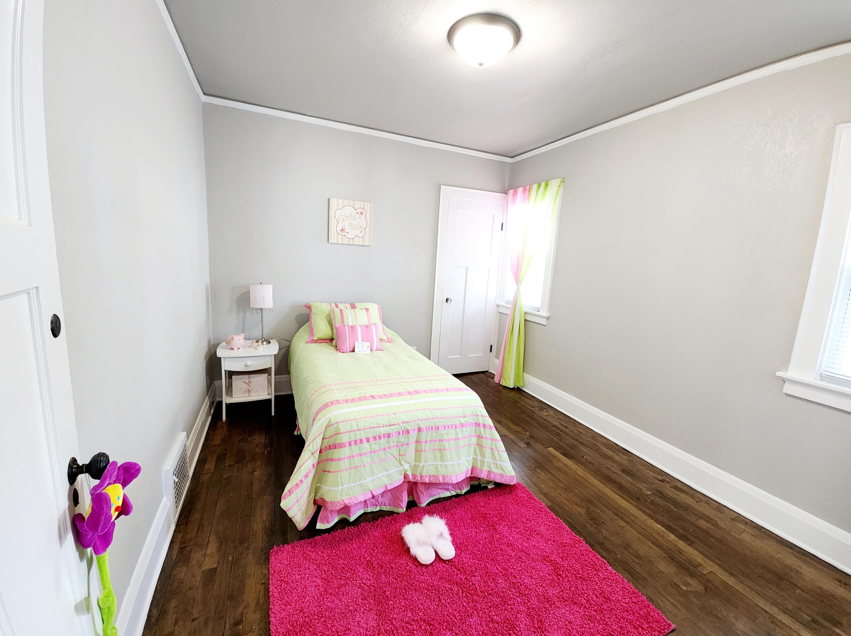 4132 24th St, Milwaukee WI  53209-6652 exterior